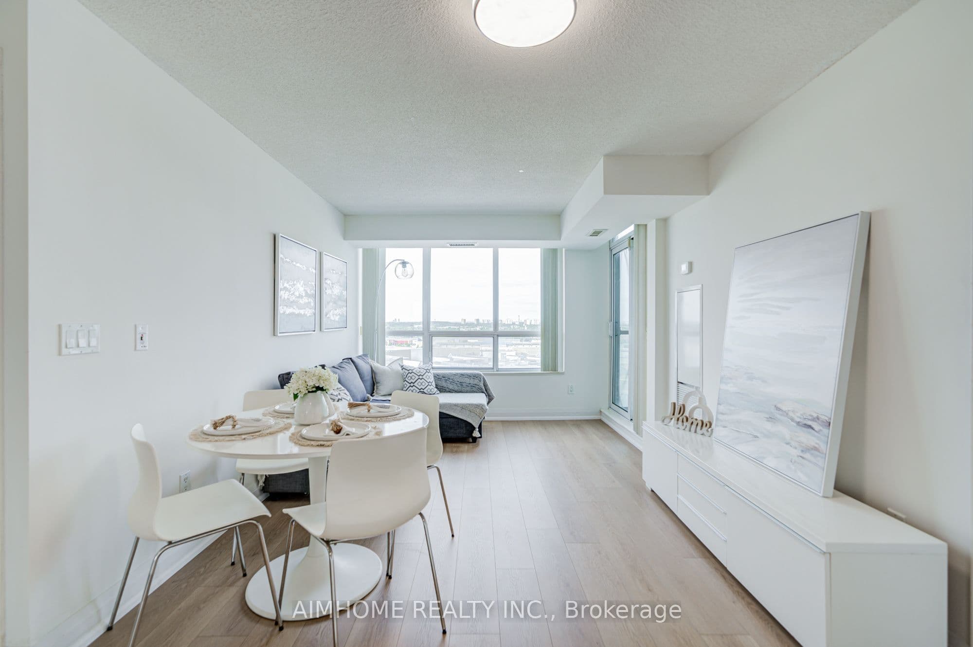 60 Brian Harrison Way 1107, Toronto, ON M1P 5J5