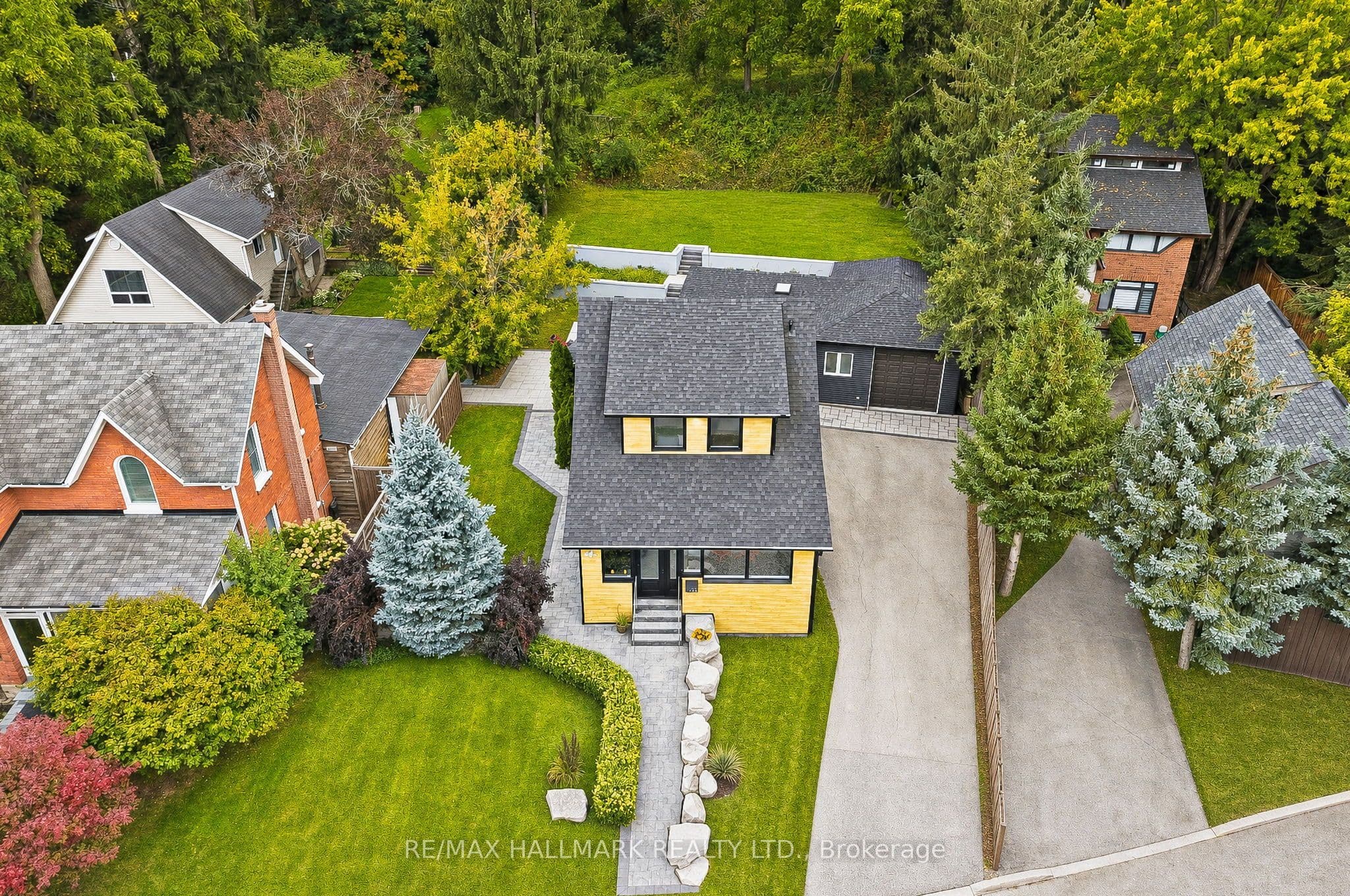 196 Wallace Street, Vaughan, ON L4L 2P5