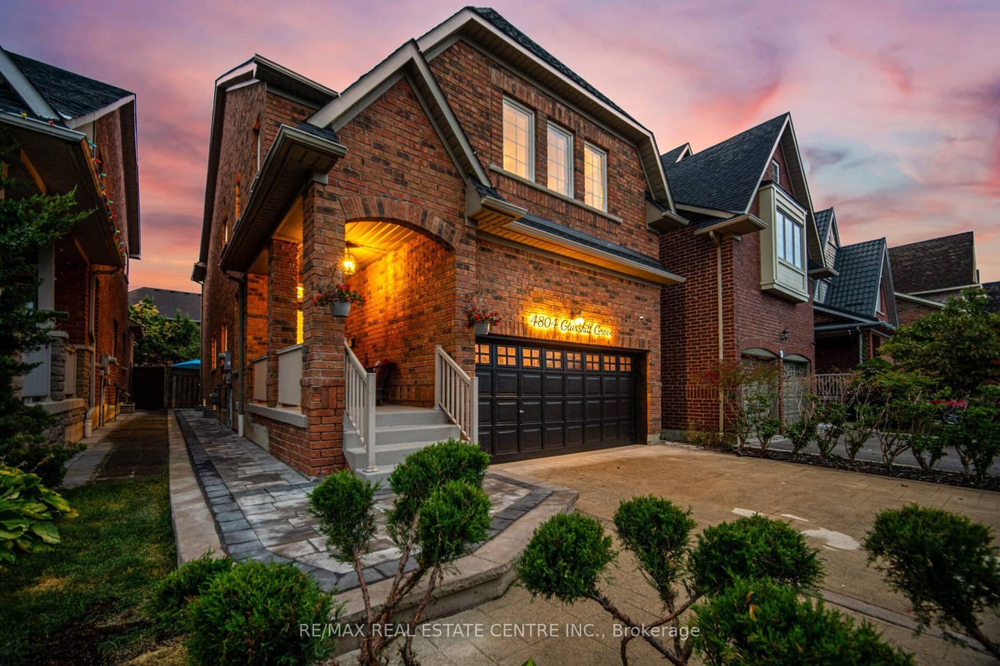 4804 Glasshill Grove, Mississauga, ON L5M 7P3