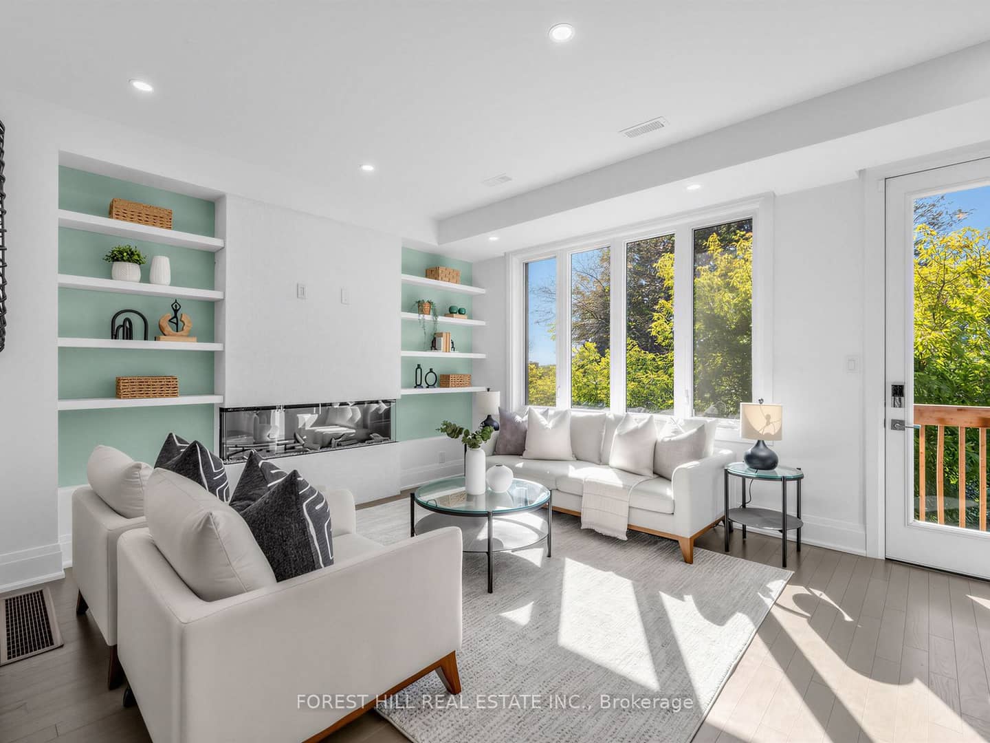 2996 Weston Road, Toronto, ON M9M 2S7