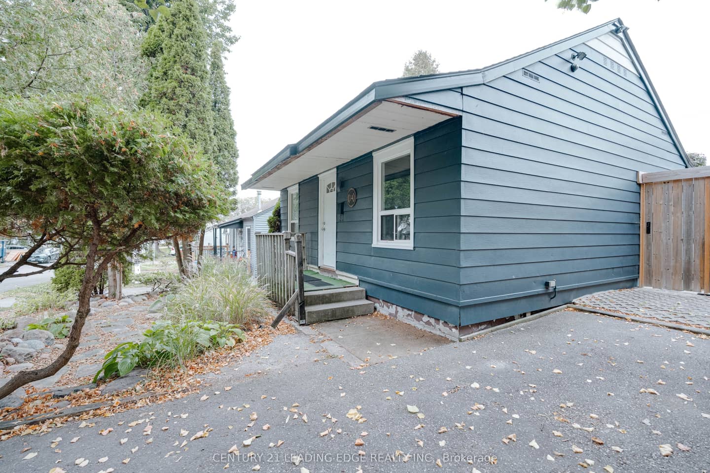 14 George Street, Ajax, ON L1S 1S5