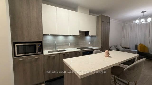 38 Water Walk Drive 731, Markham, ON L3R 6M8