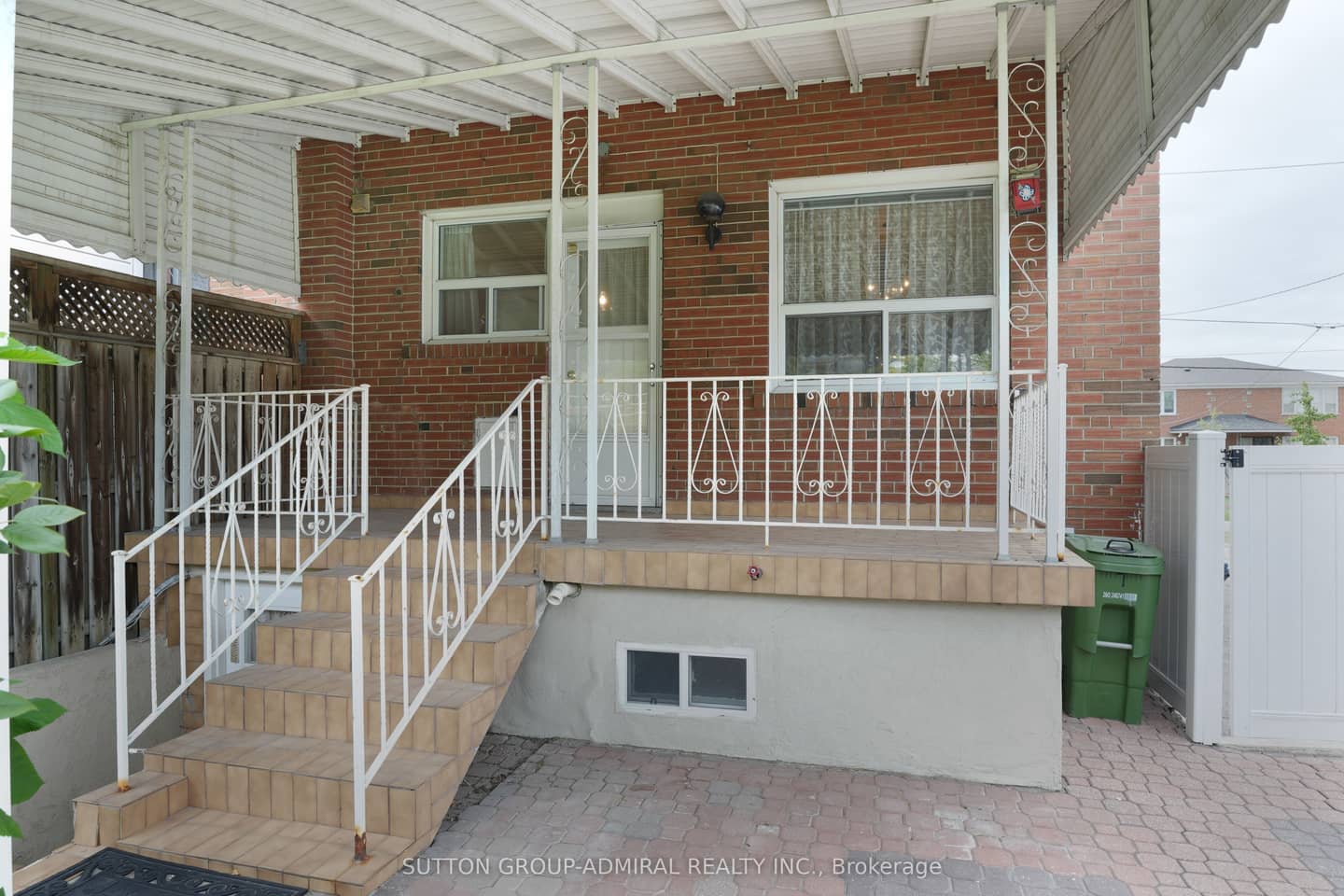 14 Thurrock Road, Toronto, ON M3L 1P6