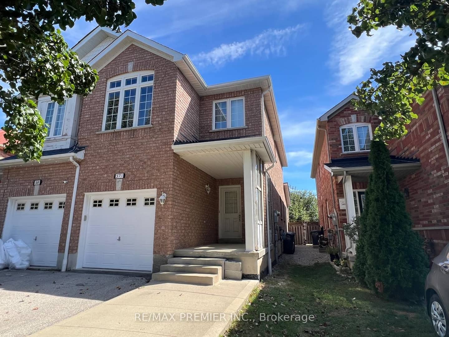 371 Krotone Crescent, Mississauga, ON L5W 1T7