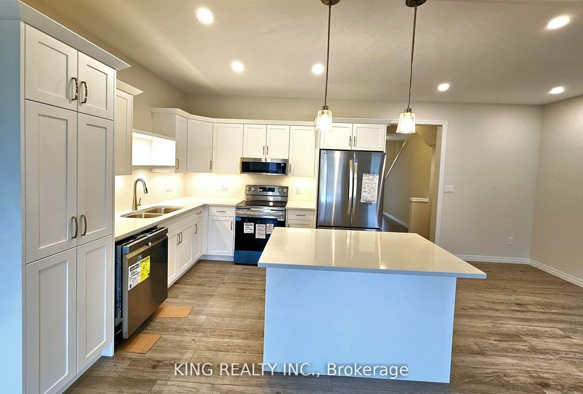214 Renaissance Drive, St. Thomas, ON N5P 3S6