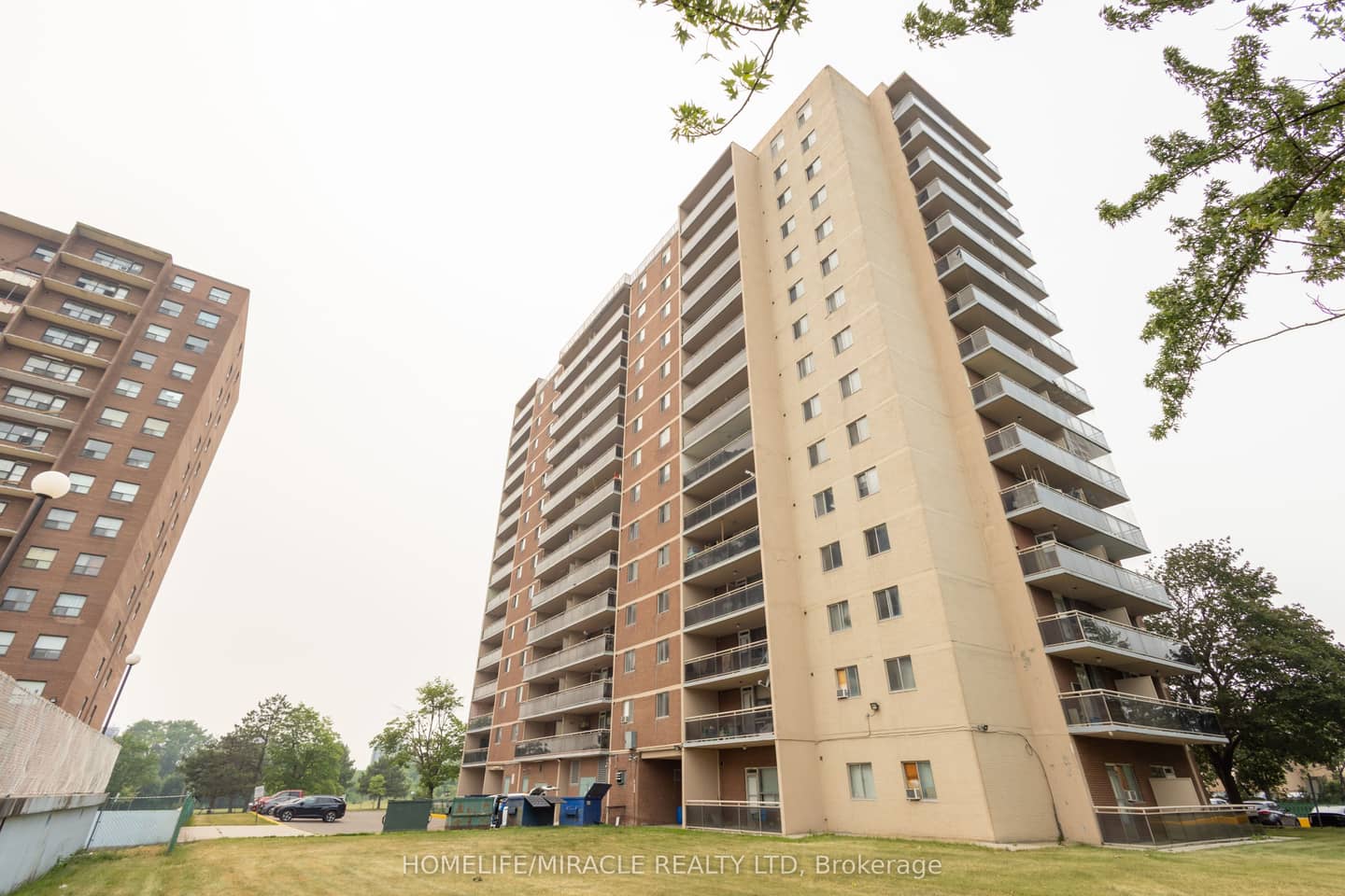 49 Silverstone Drive 1007, Toronto, ON M9V 3G2