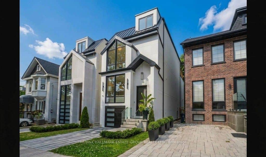 10 Wheeler Avenue, Toronto, ON M4L 3V2