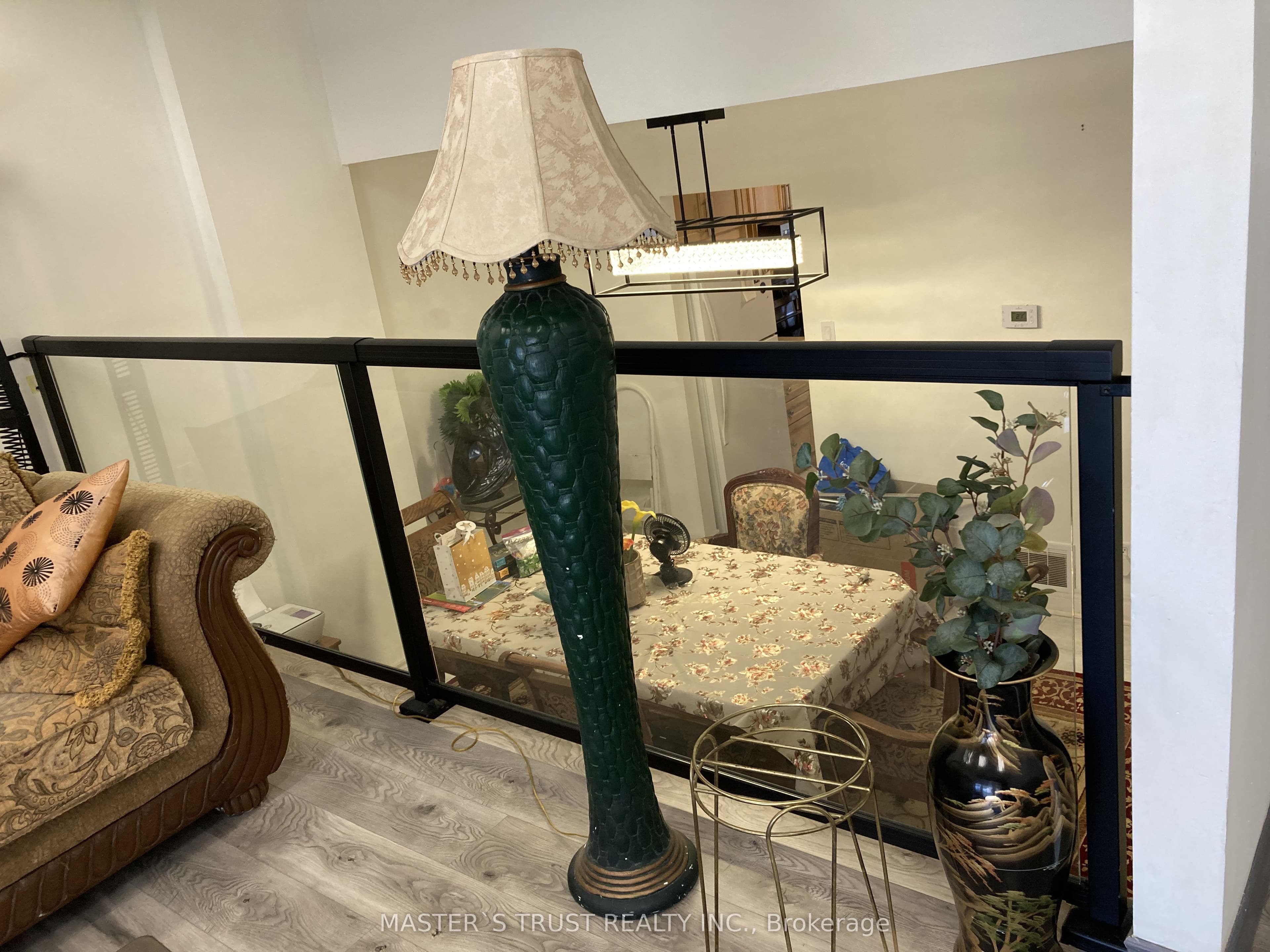 374 Driftwood Avenue #6, Toronto, ON M3N 2P5