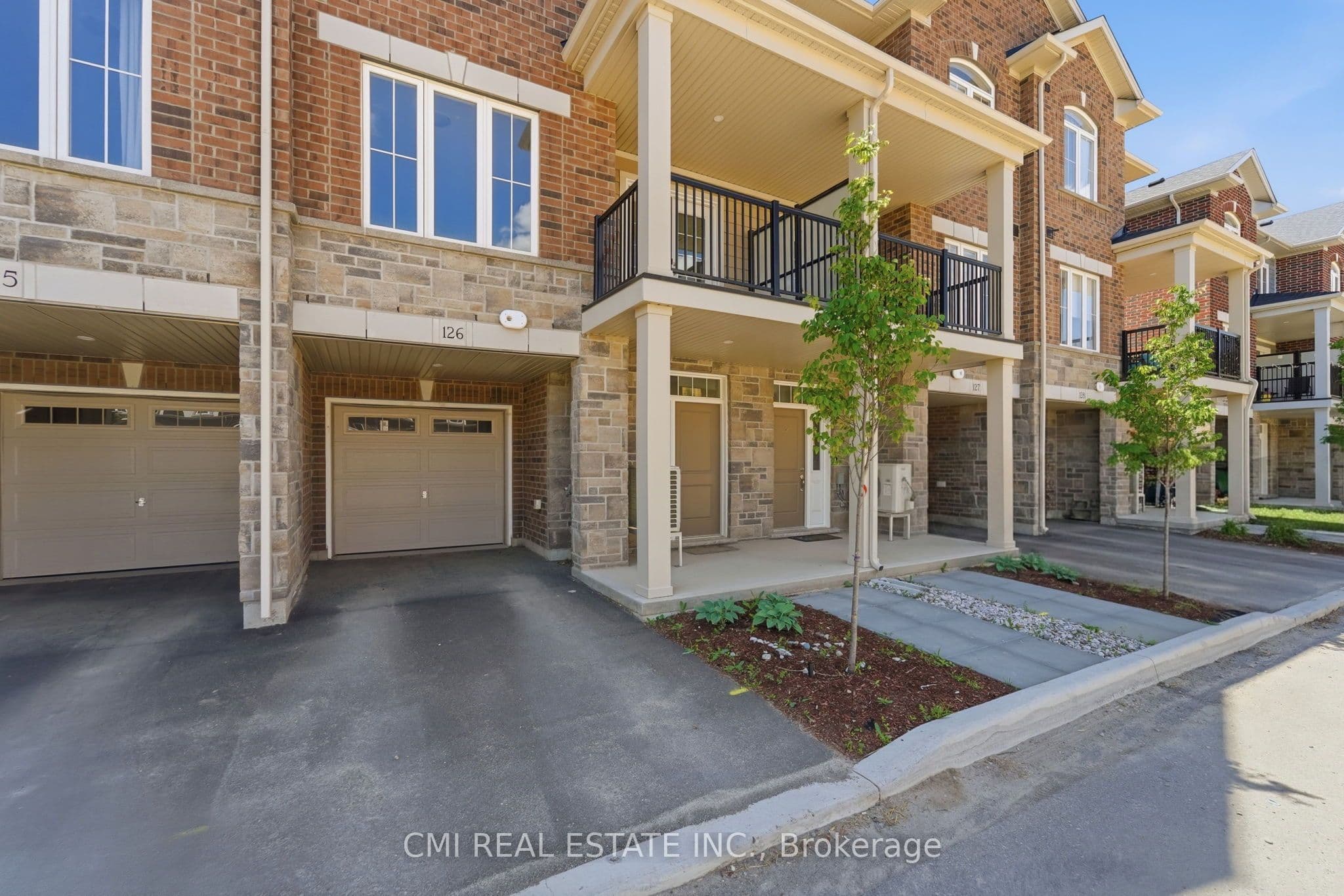 677 Park Road N 126, Brantford, ON N3R 0C2