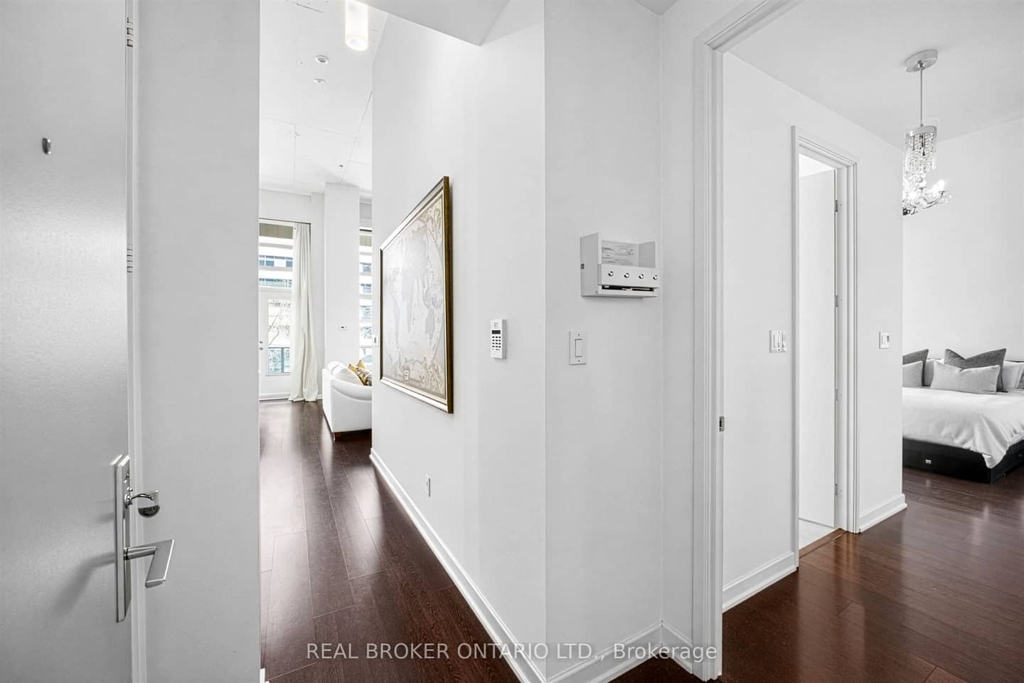 380 Macpherson Avenue 209, Toronto, ON M4V 3E3