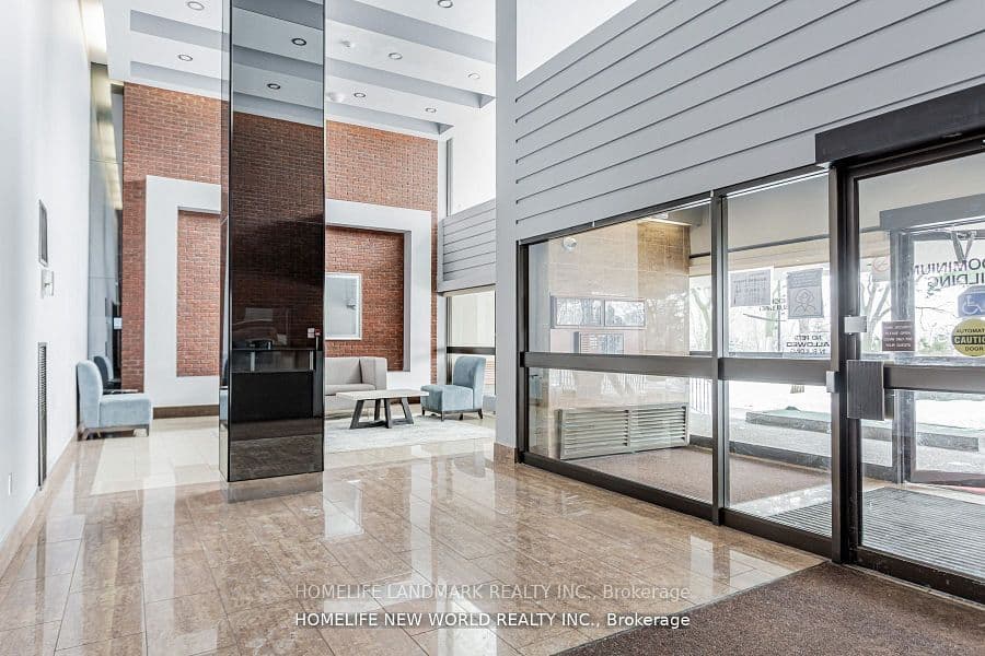 260 Seneca Hill Drive, Toronto, ON M2J 4S6