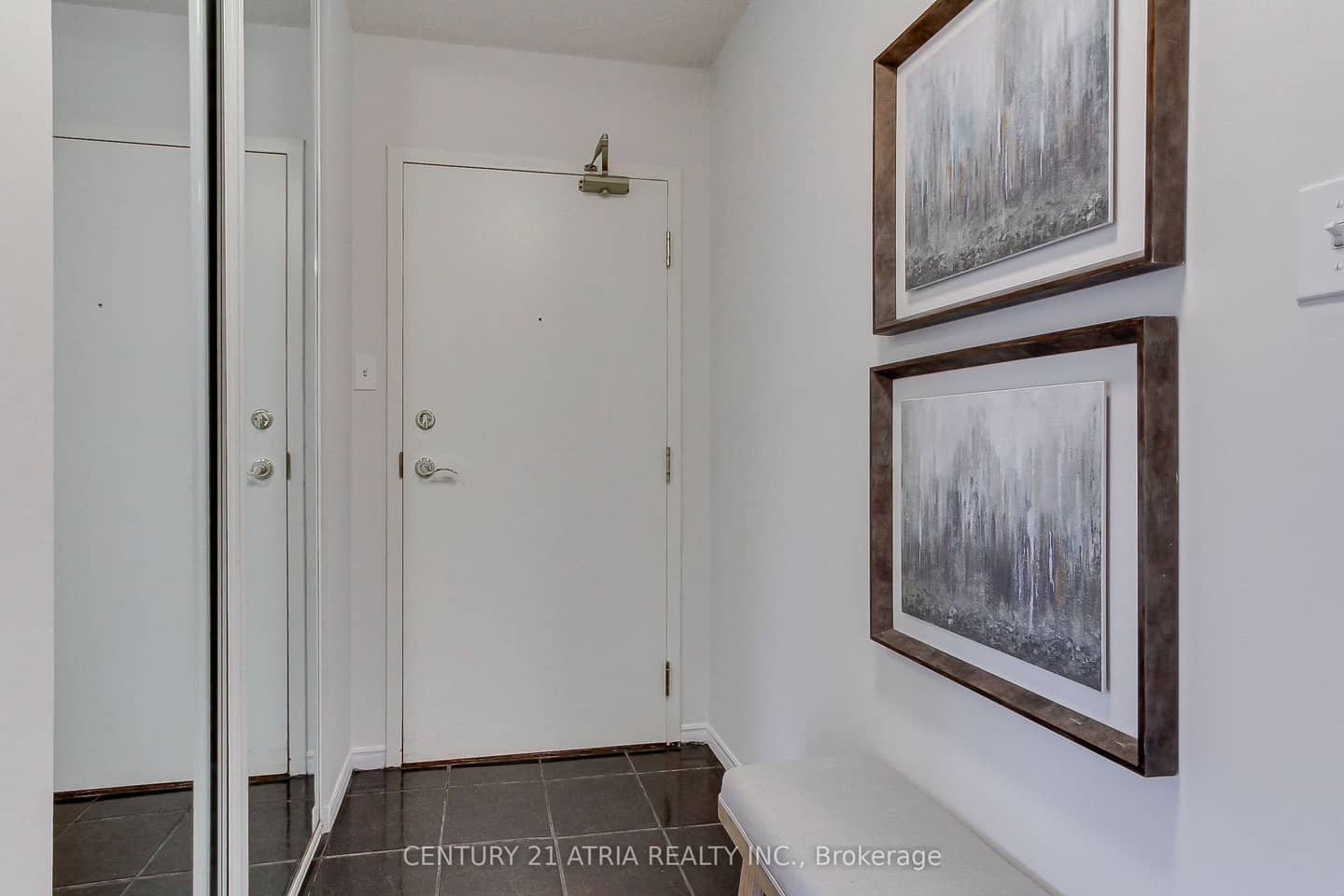 270 Davis Drive 309, Newmarket, ON L3Y 8K2