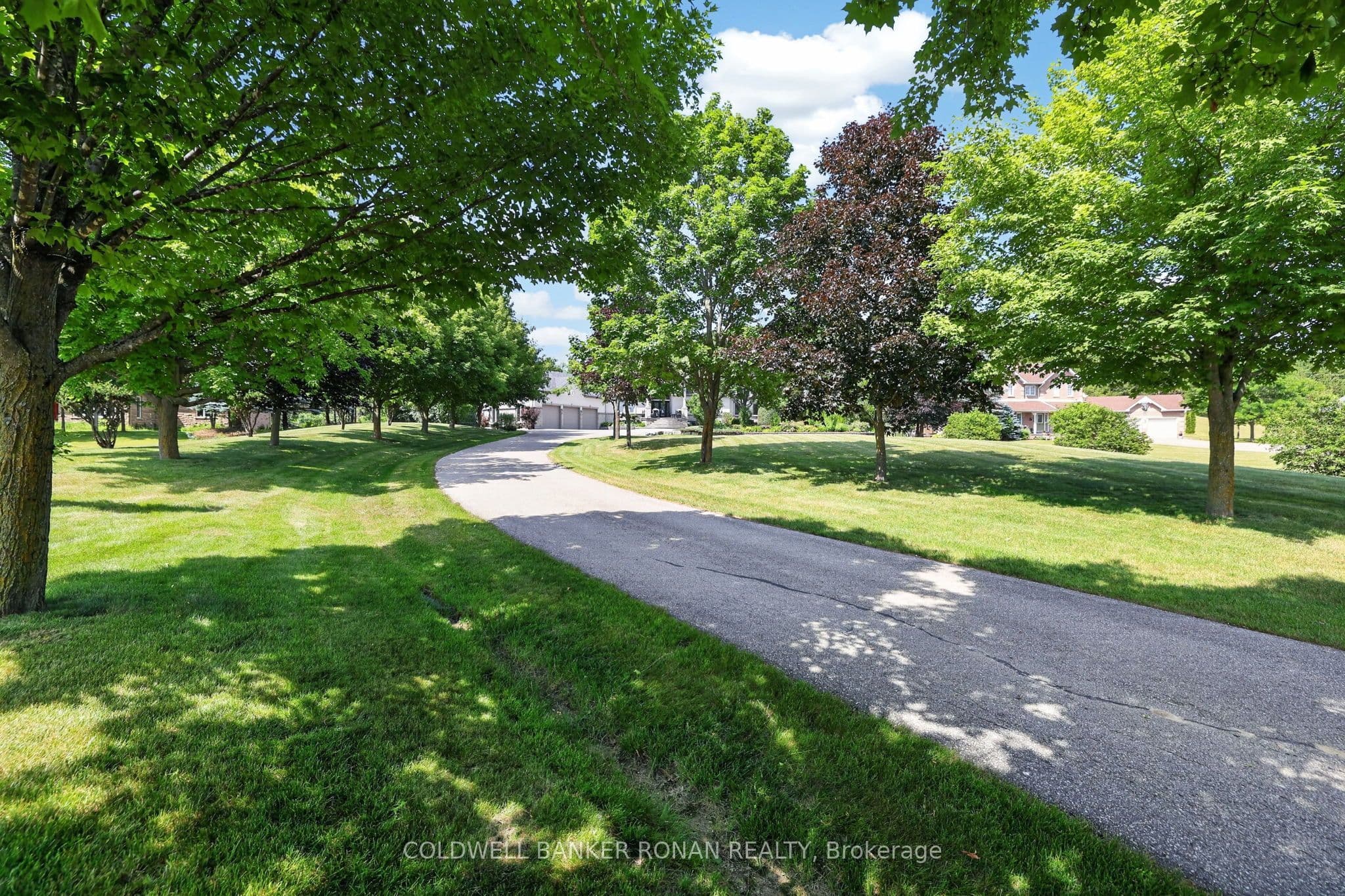 9 Moraine Place, Caledon, ON L7E 0E5