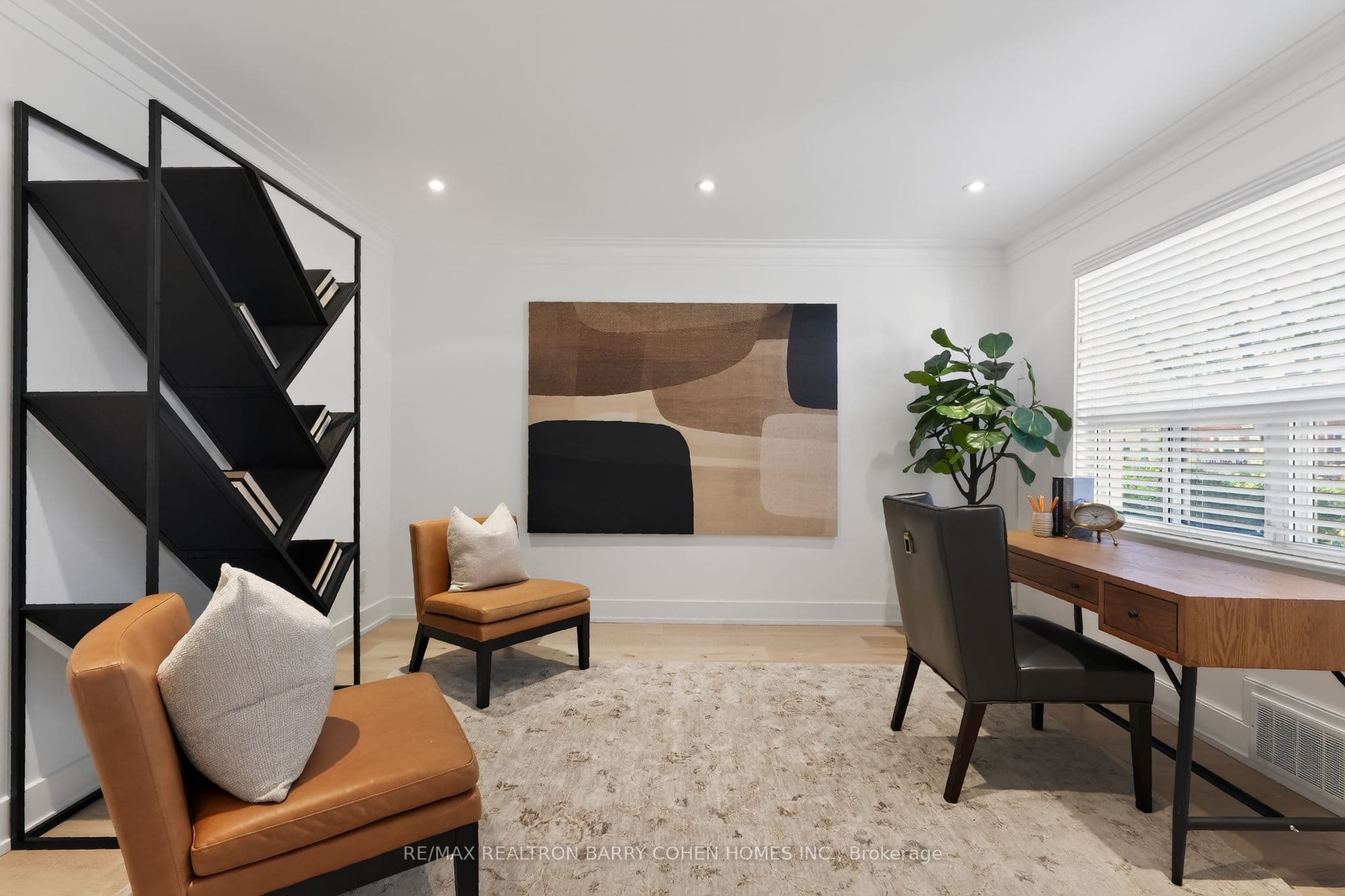 39 Romney Road, Toronto, ON M3H 1H4