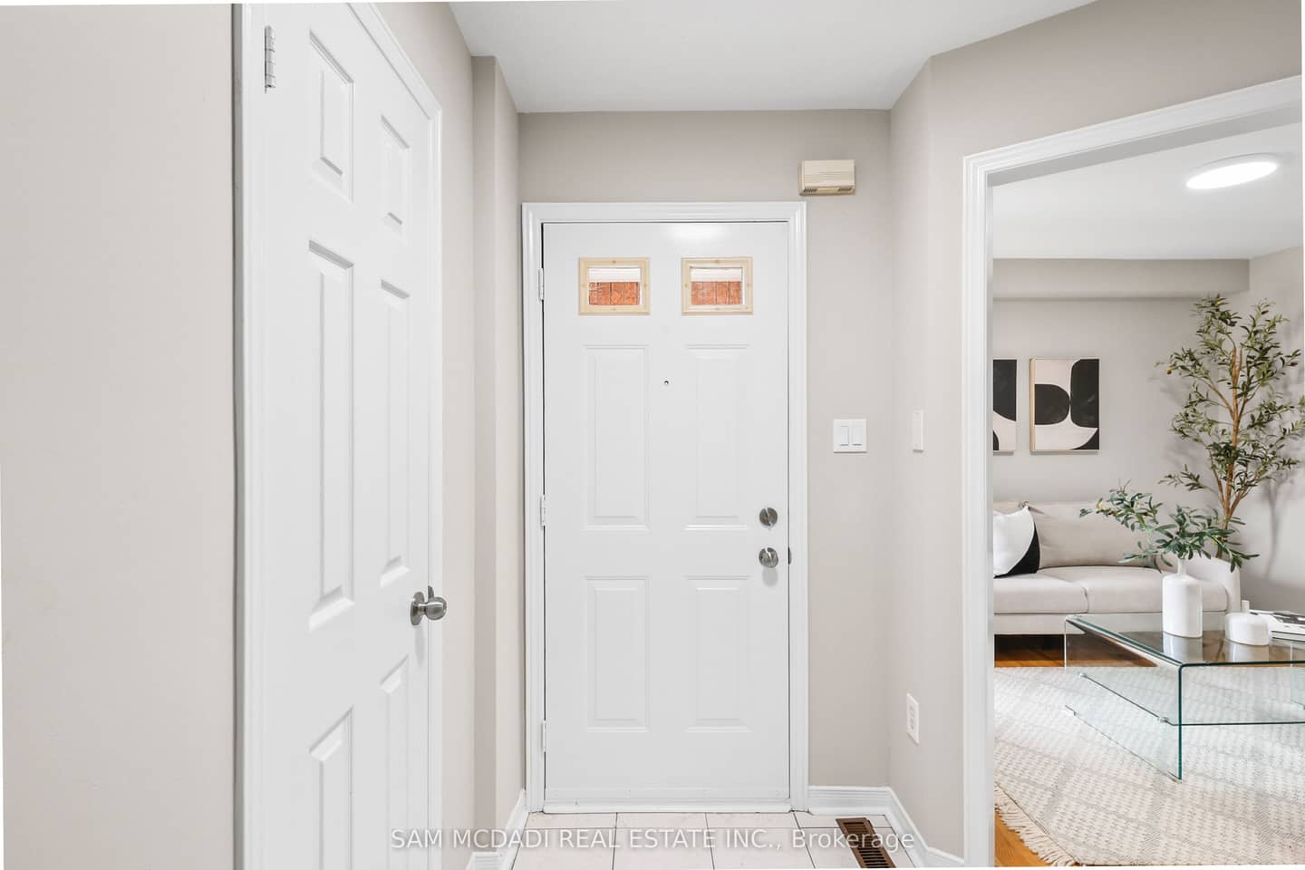 3847 Densbury Drive, Mississauga, ON L5N 6Z3