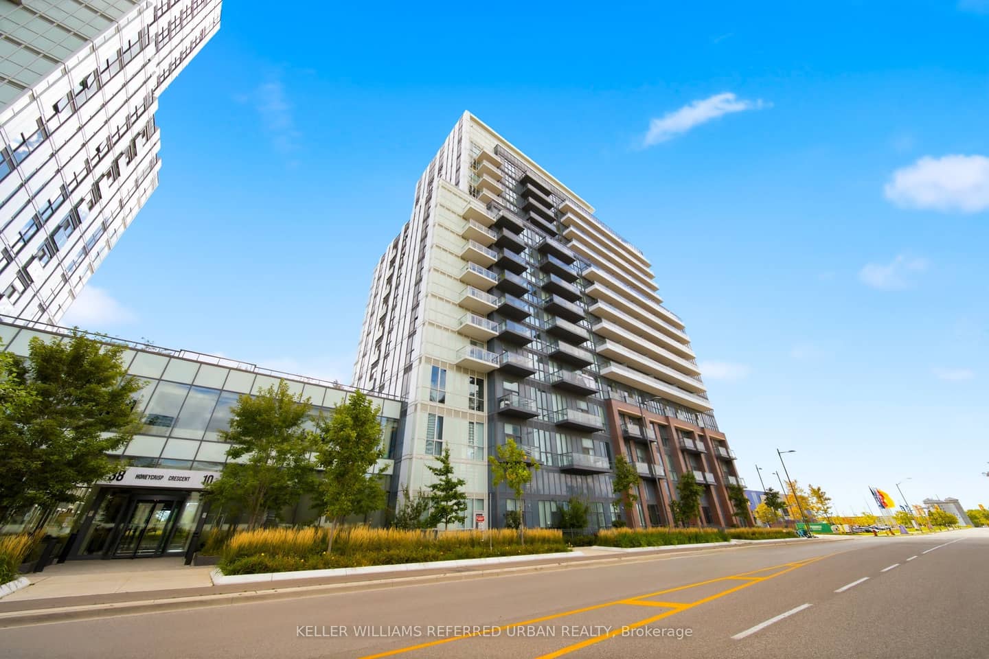 10 Honeycrisp Crescent 907, Vaughan, ON L4K 0M7