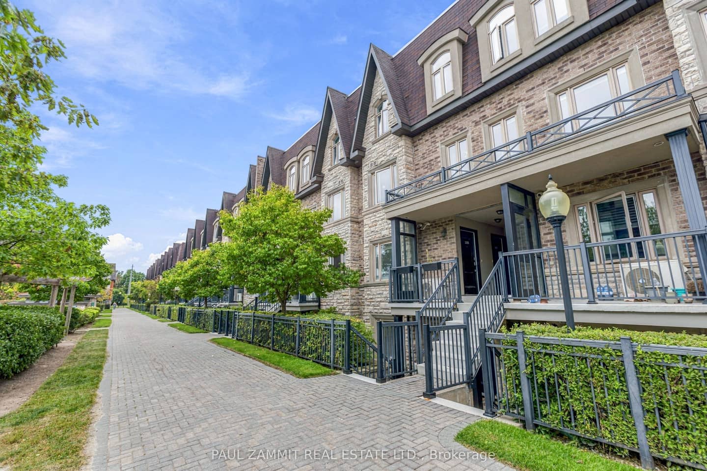 320 John Street 217, Markham, ON L3T 0B1