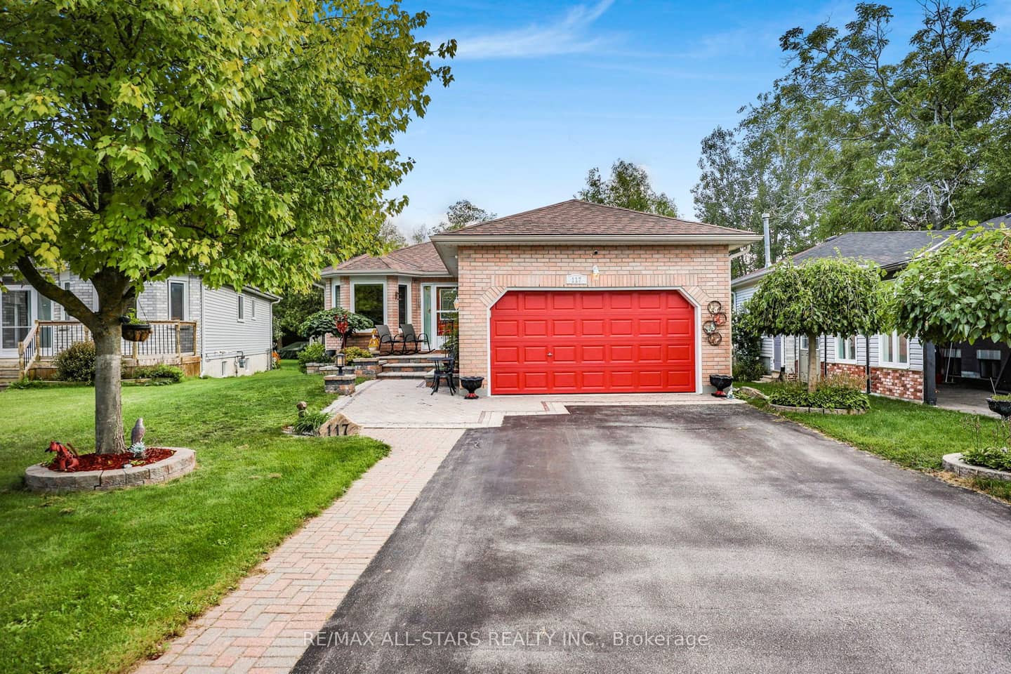 117 Riverglen Drive, Georgina, ON L4P 2R3
