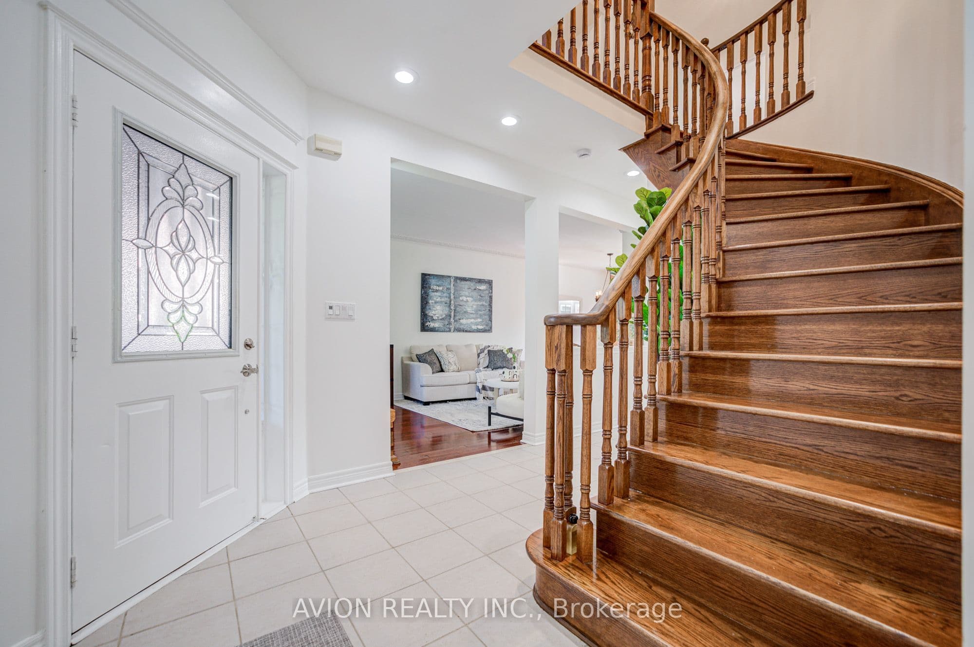 83 Stonebridge Boulevard, Toronto, ON M1W 4A8