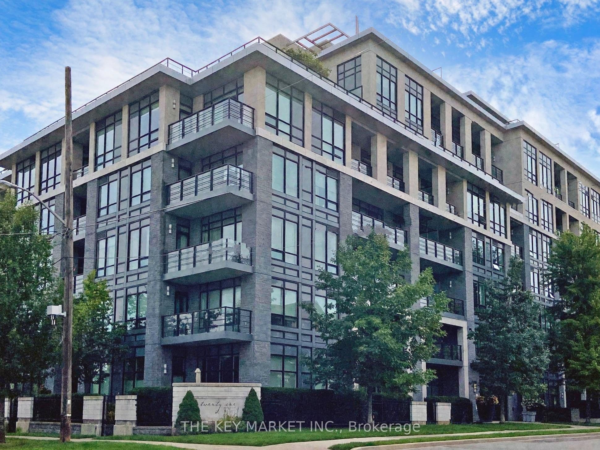 21 Clairtrell Road 217, Toronto, ON M2N 0G8