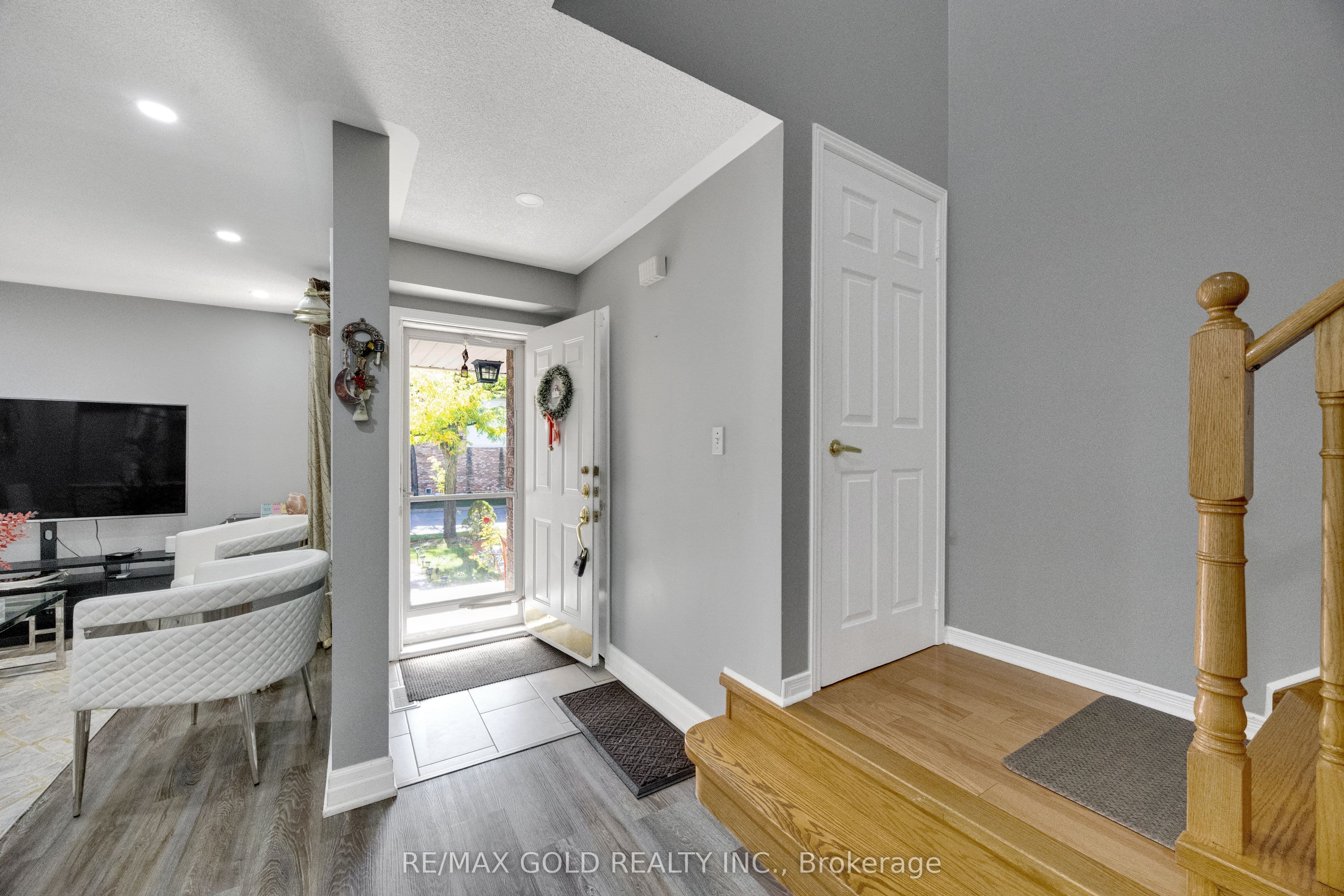 2555 Thomas Street 75, Mississauga, ON L5M 5P6