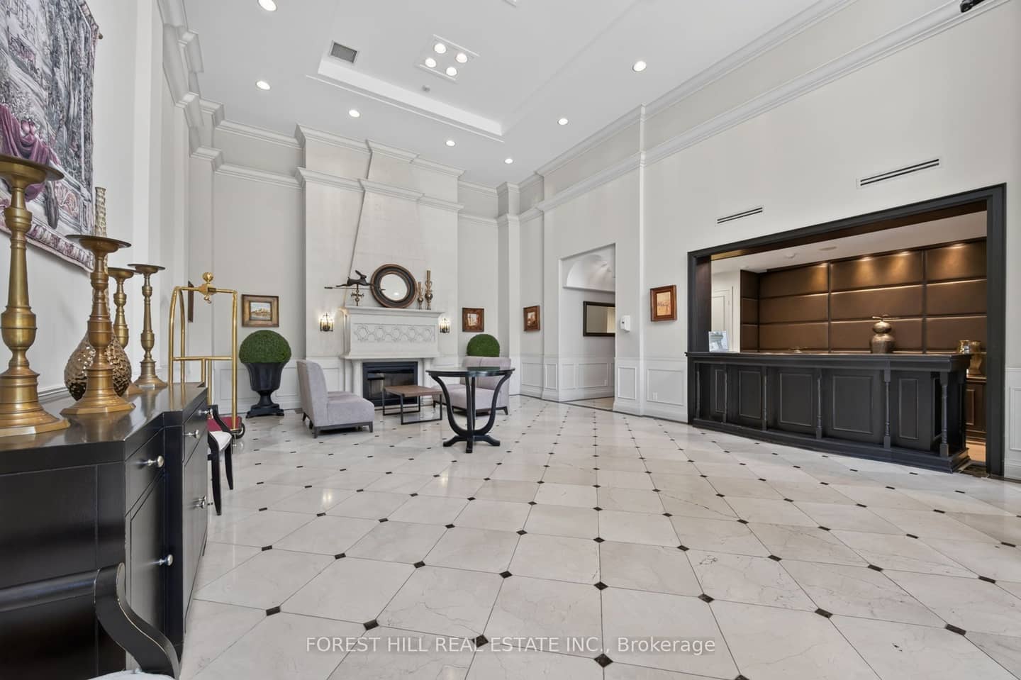 350 Red Maple Road 407, Richmond Hill, ON L4C 0T5