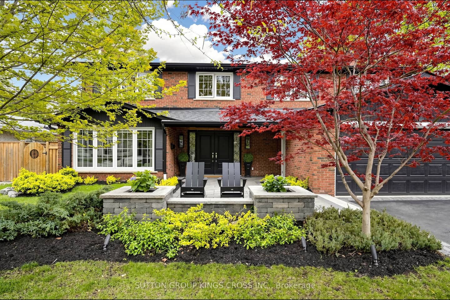 360 Isabella Avenue, Mississauga, ON L5B 1B2