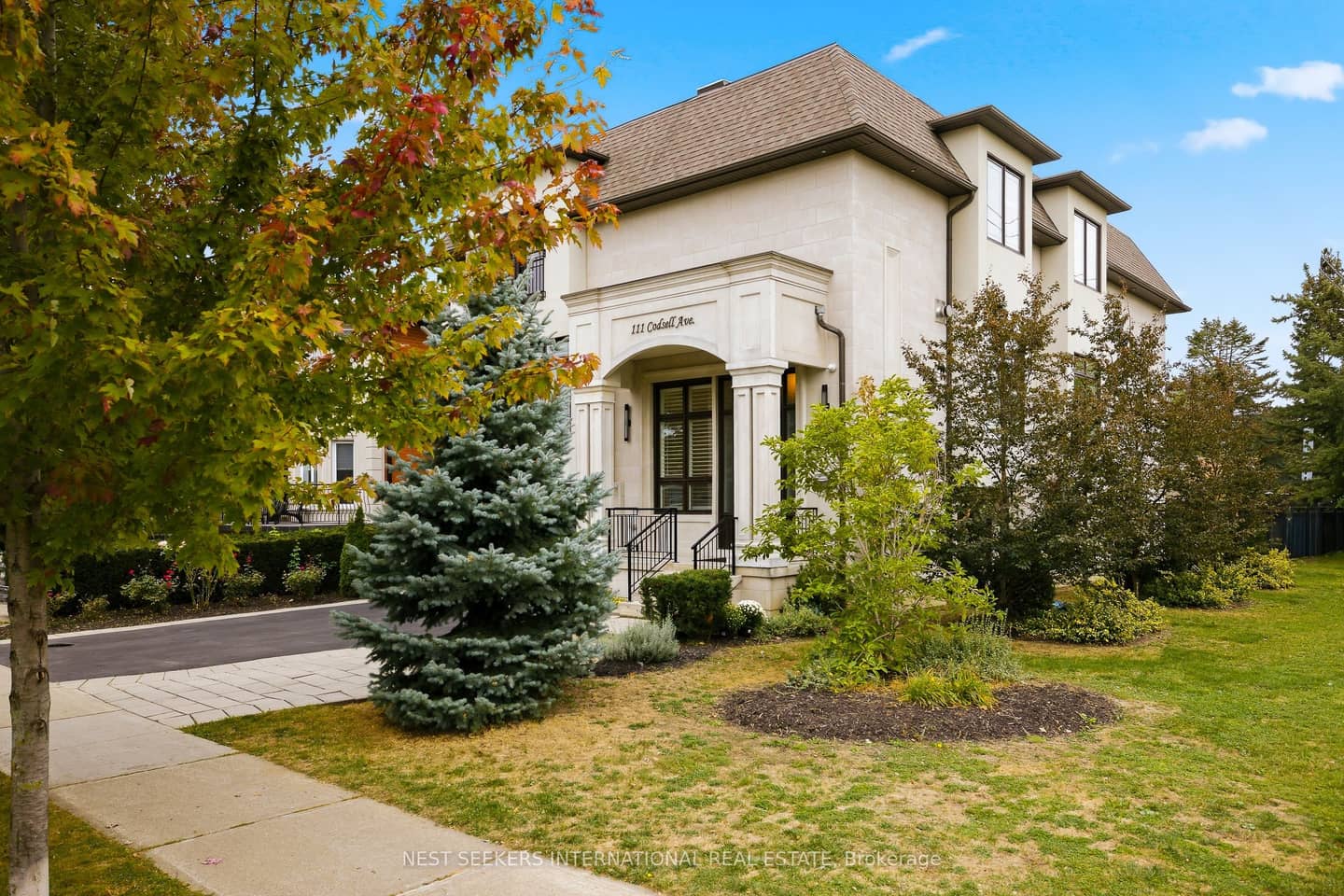 111 Codsell Avenue, Toronto, ON M3H 3W2