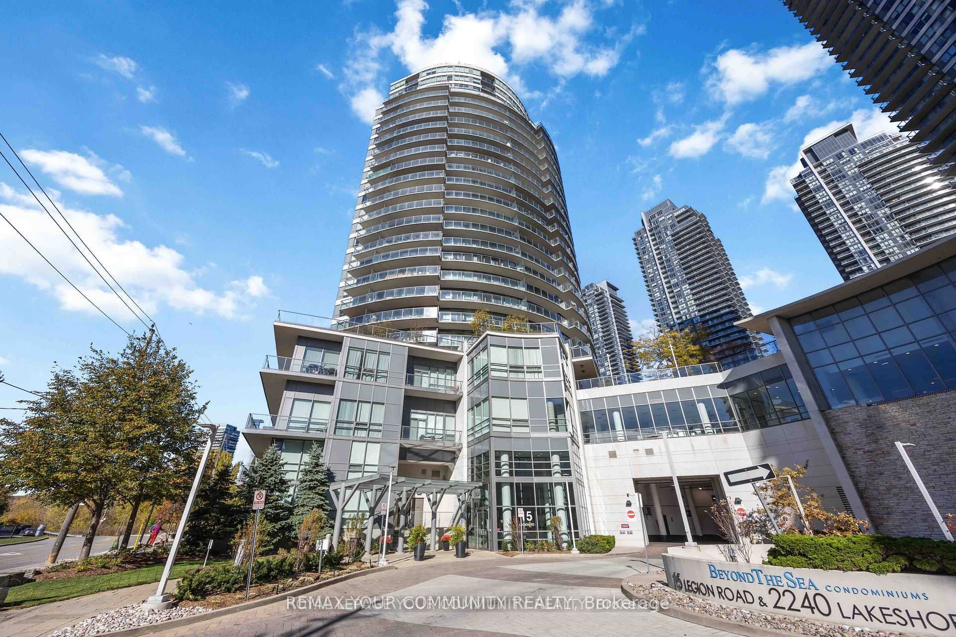 15 Legion Road 102, Toronto, ON M8V 0A9