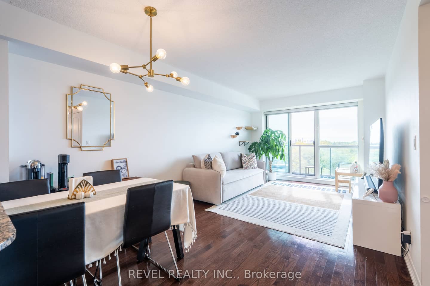 1403 Royal York Road 603, Toronto, ON M9P 0A1