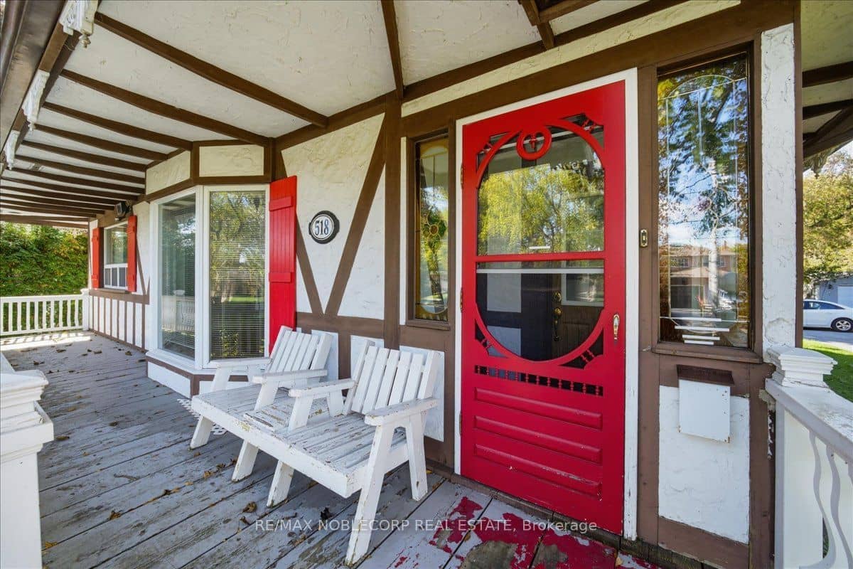 518 Rosebank Road, Pickering, ON L1W 2N5