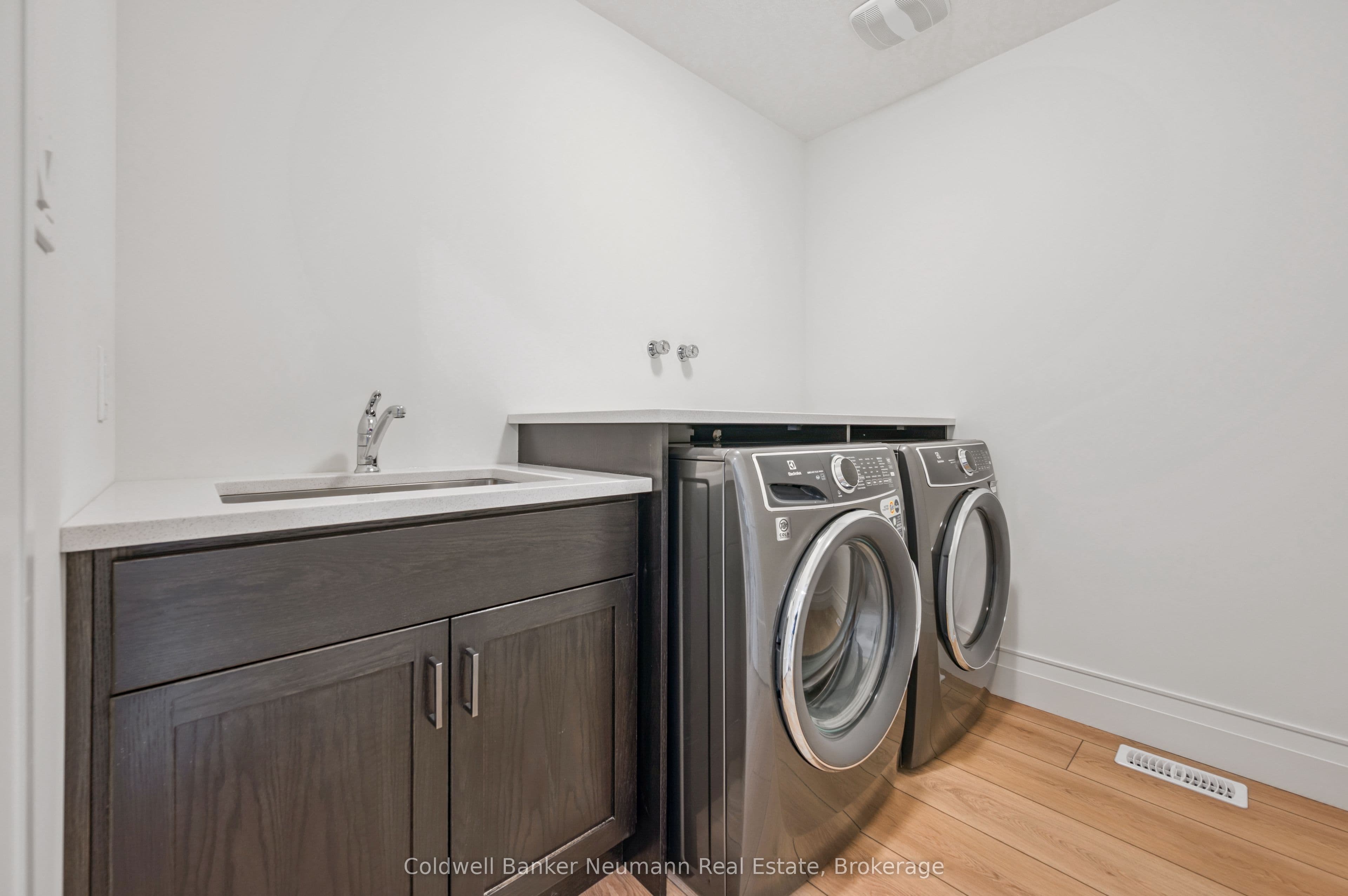 35 Davis Street, Centre Wellington, ON N0B 1S0