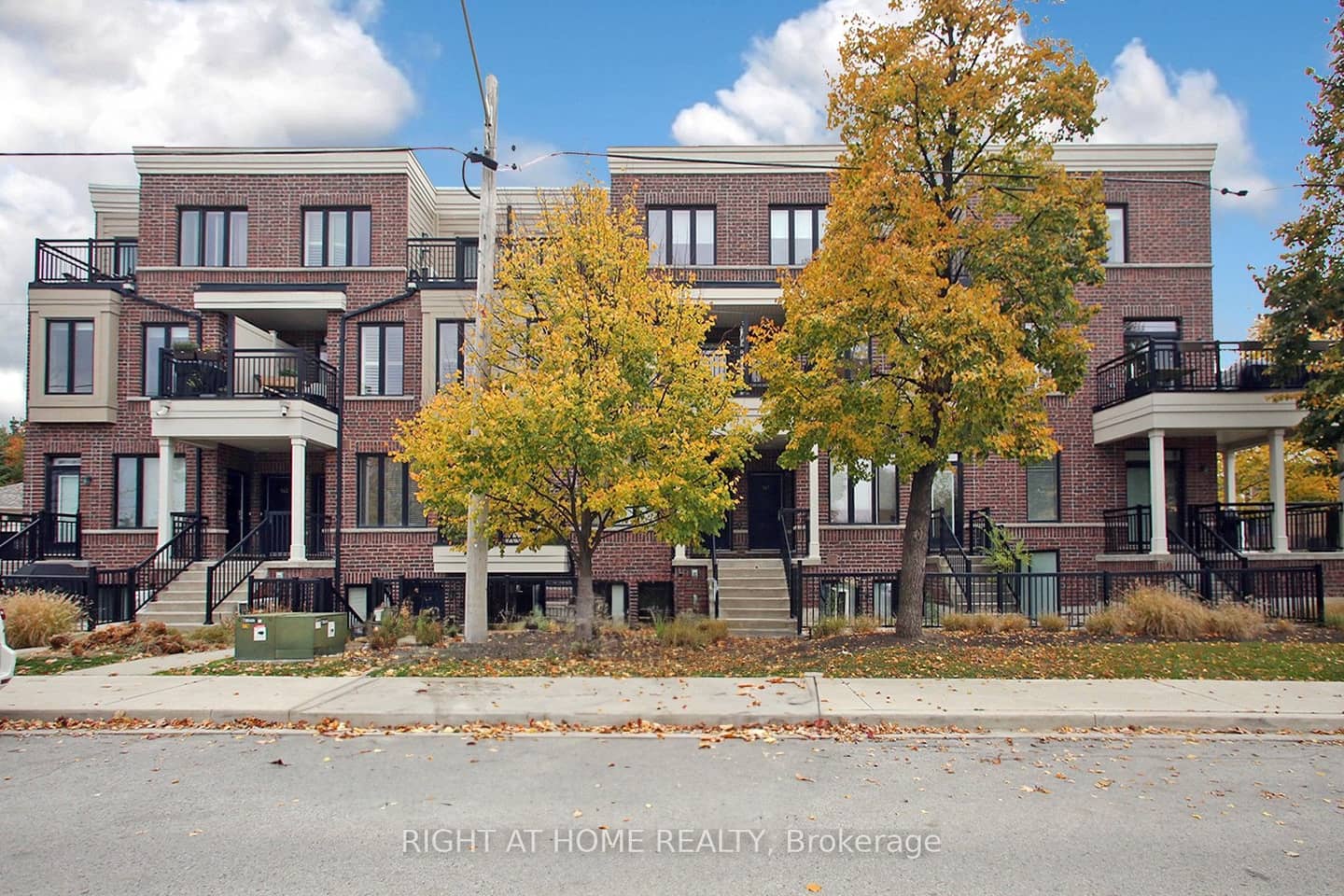 50 Carnation Avenue 147, Toronto, ON M8V 0B8