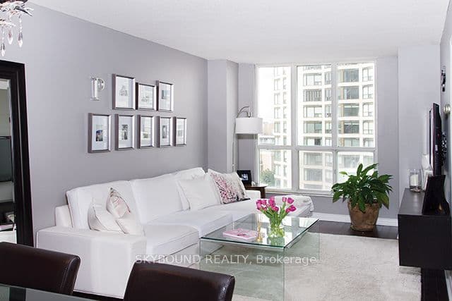 2287 Lake Shore Boulevard W 505, Toronto, ON M8V 3Y1