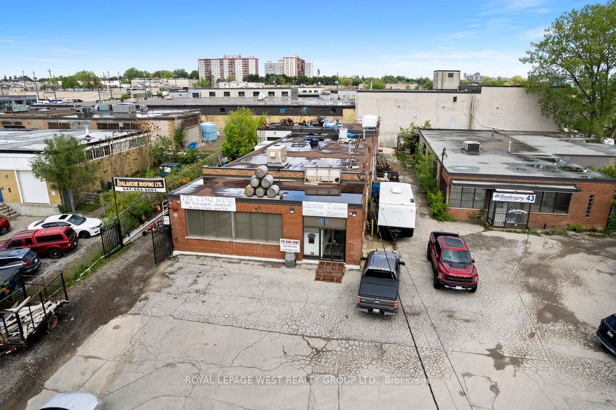45 Densley Avenue, Toronto, ON M6M 2P5