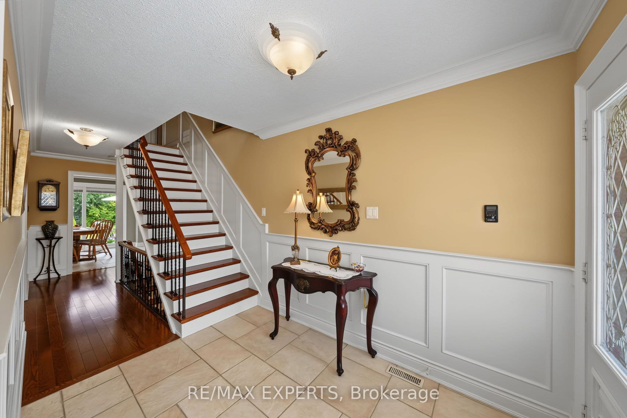 2387 Chilsworthy Avenue, Mississauga, ON L5B 2R4