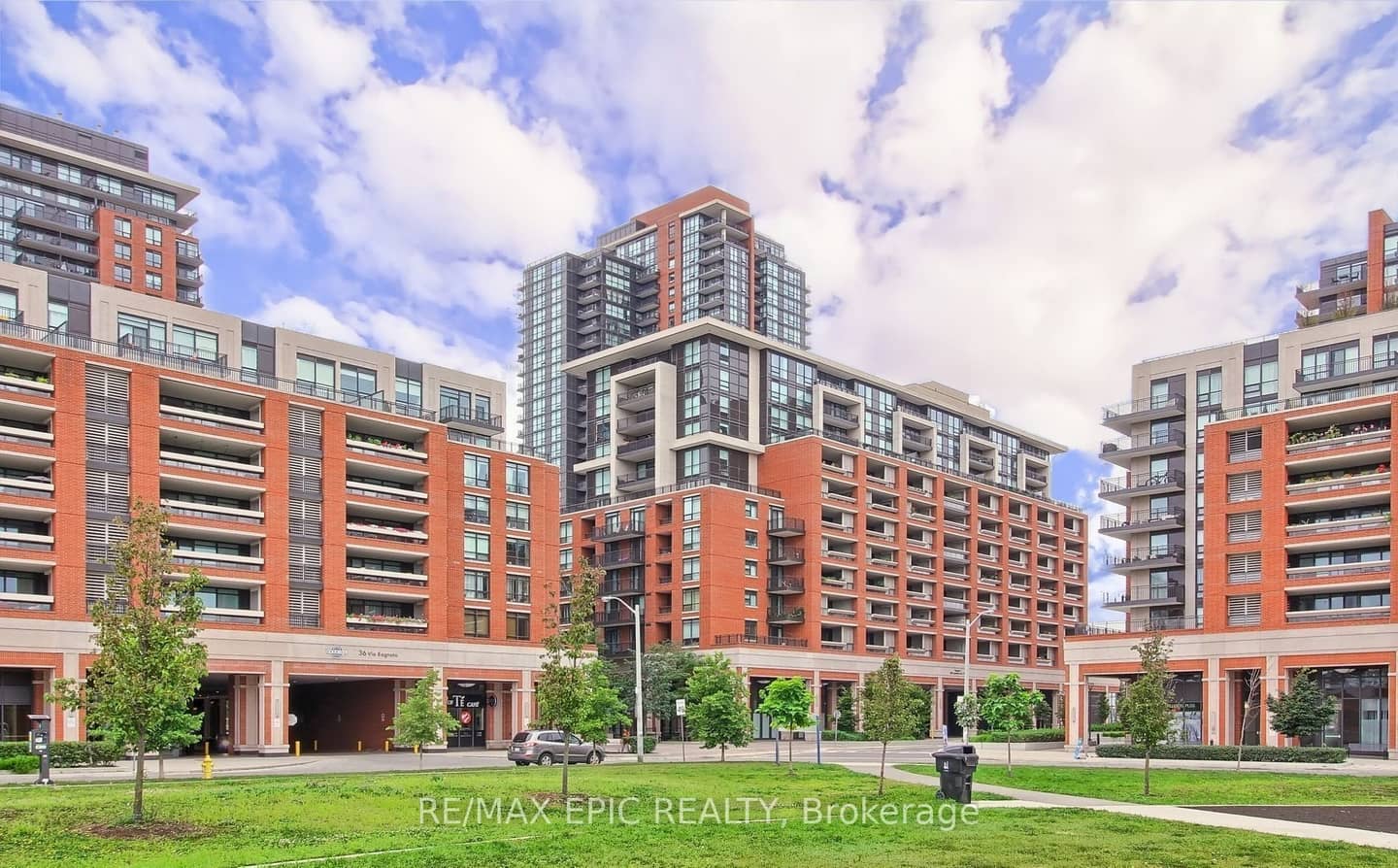 830 LAWRENCE Avenue W 1203, Toronto, ON M6A 1C3