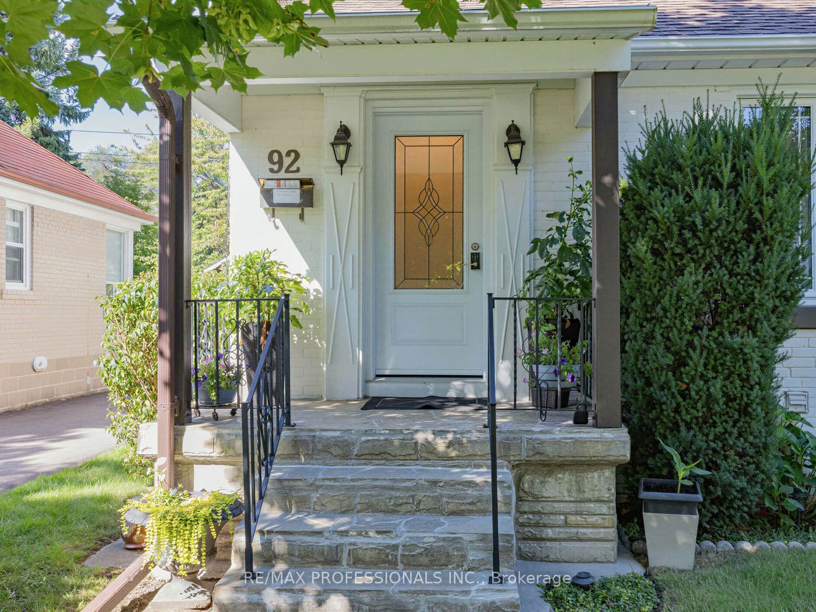 92 Westrose Avenue, Toronto, ON M8X 2A3
