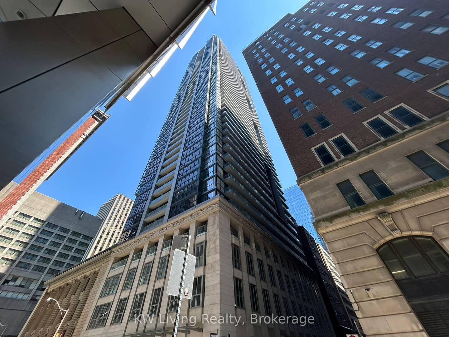 70 Temperance Street 2708, Toronto, ON M5H 0B1
