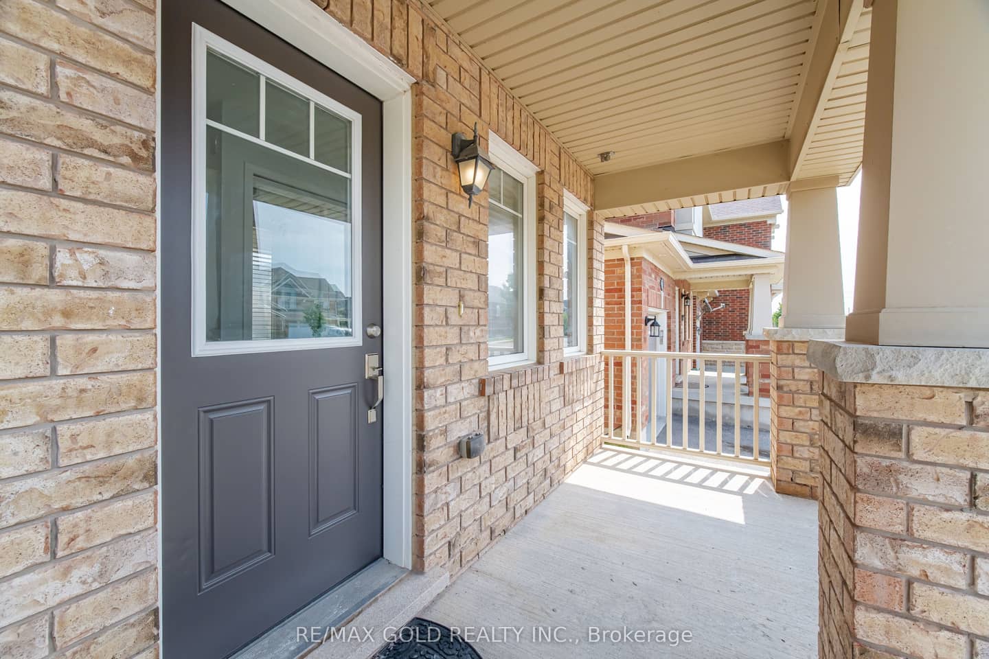 1071 Savoline Boulevard, Milton, ON L9T 8N9