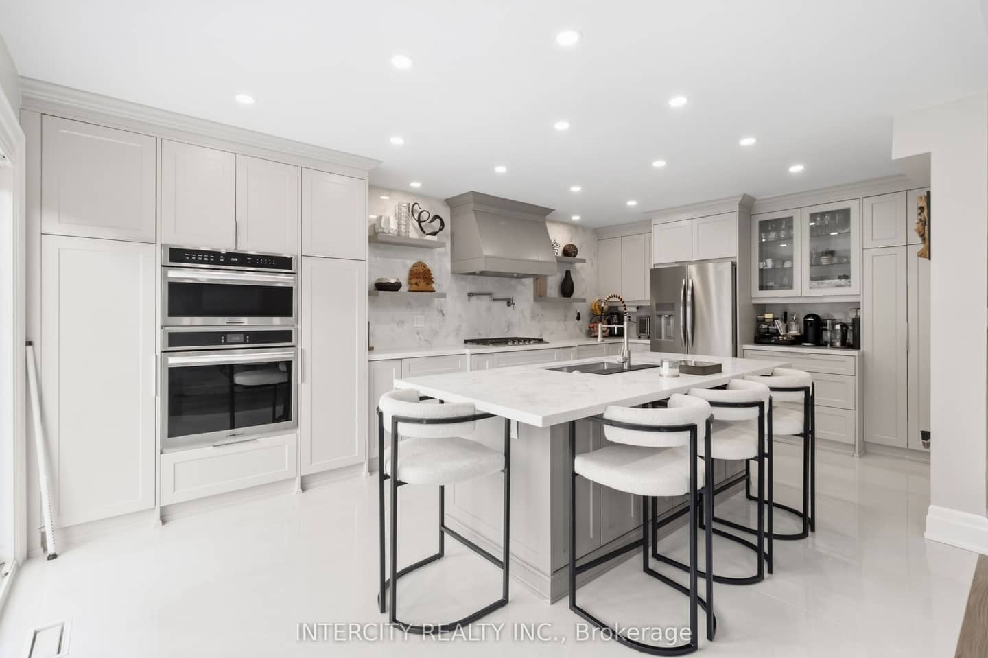 700 Trudeau Drive, Milton, ON L9T 5L5
