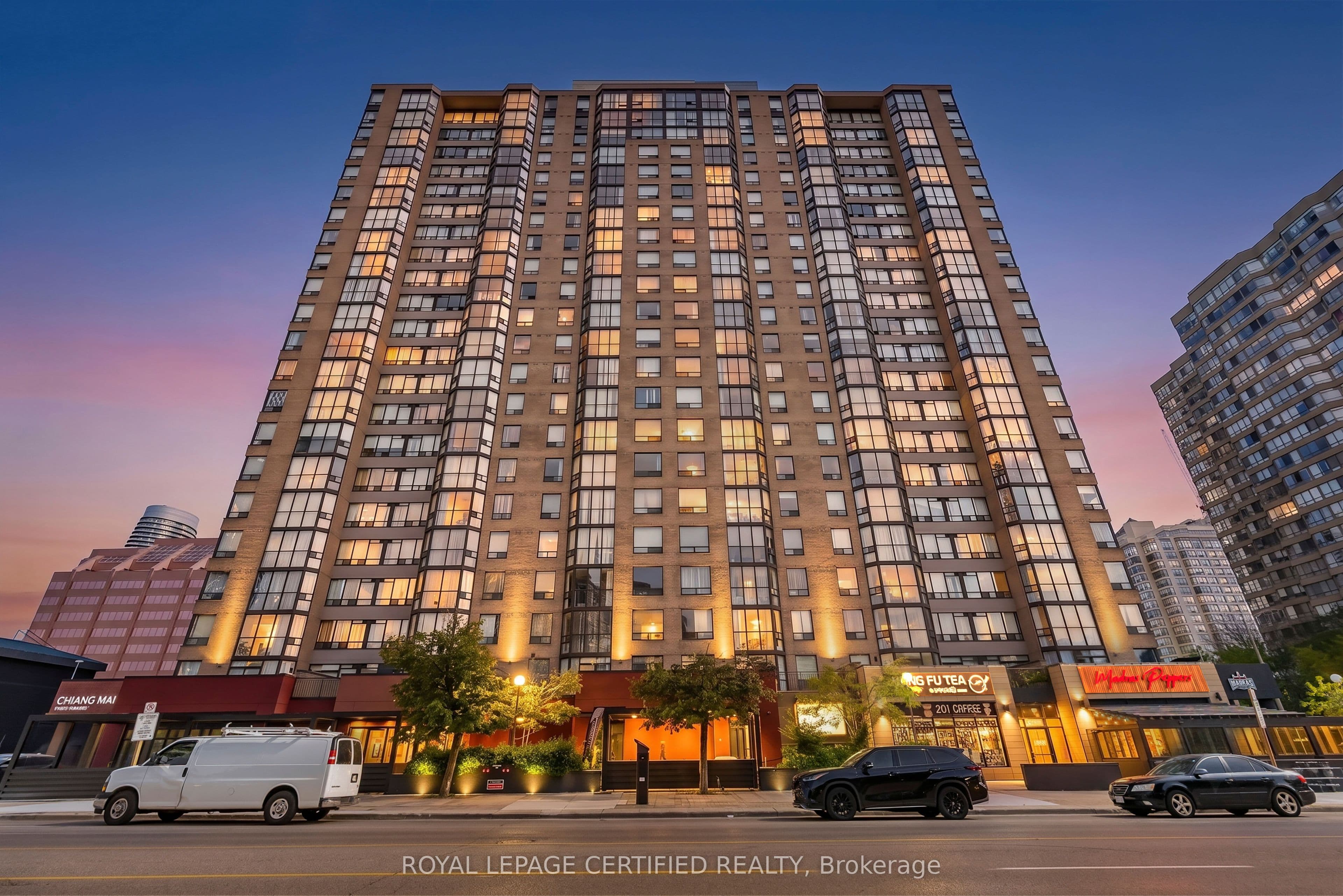 285 Enfield Place #2109, Mississauga, ON L5B 3Y6