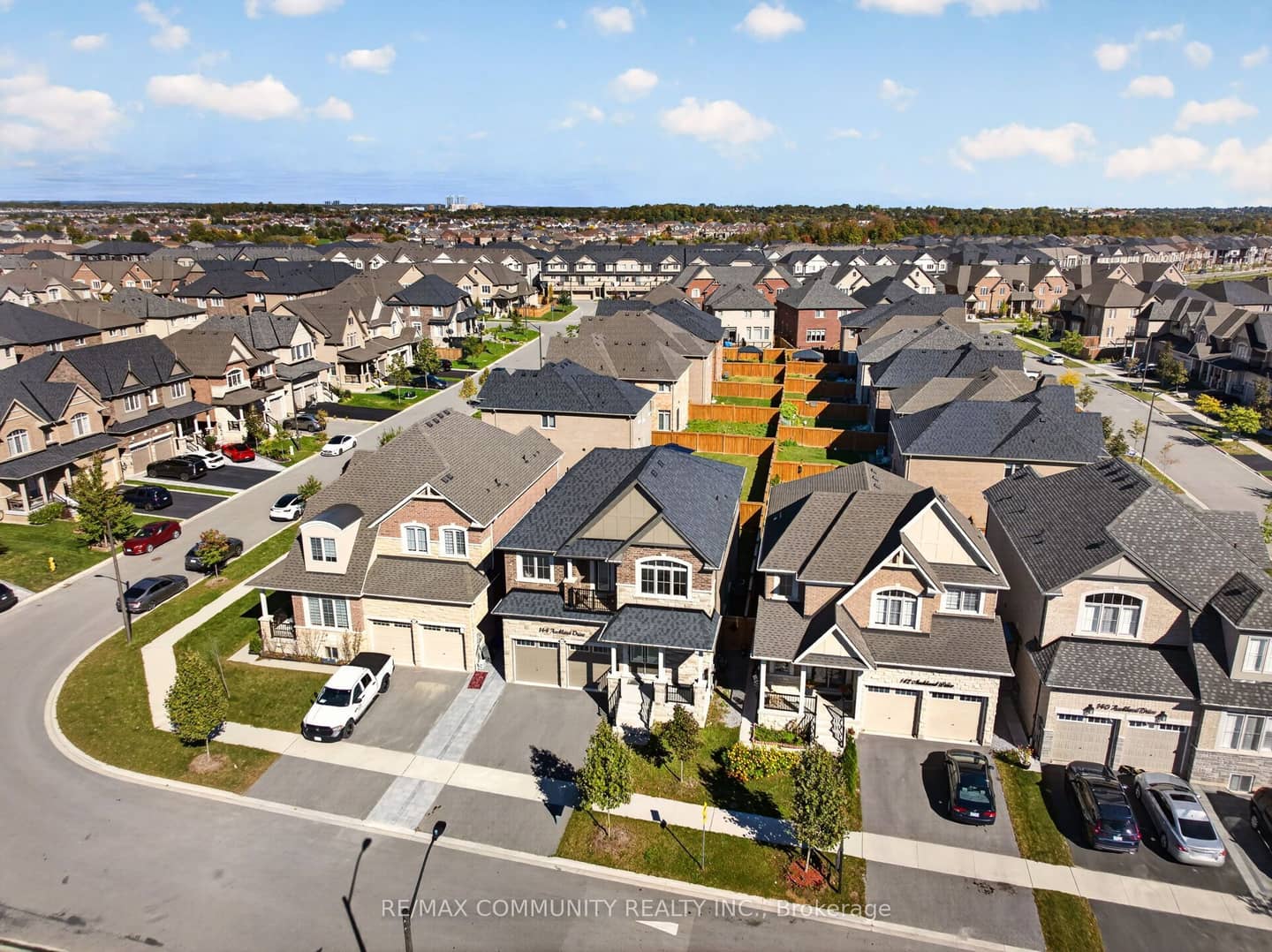 144 Auckland Drive, Whitby, ON L1P 0J2
