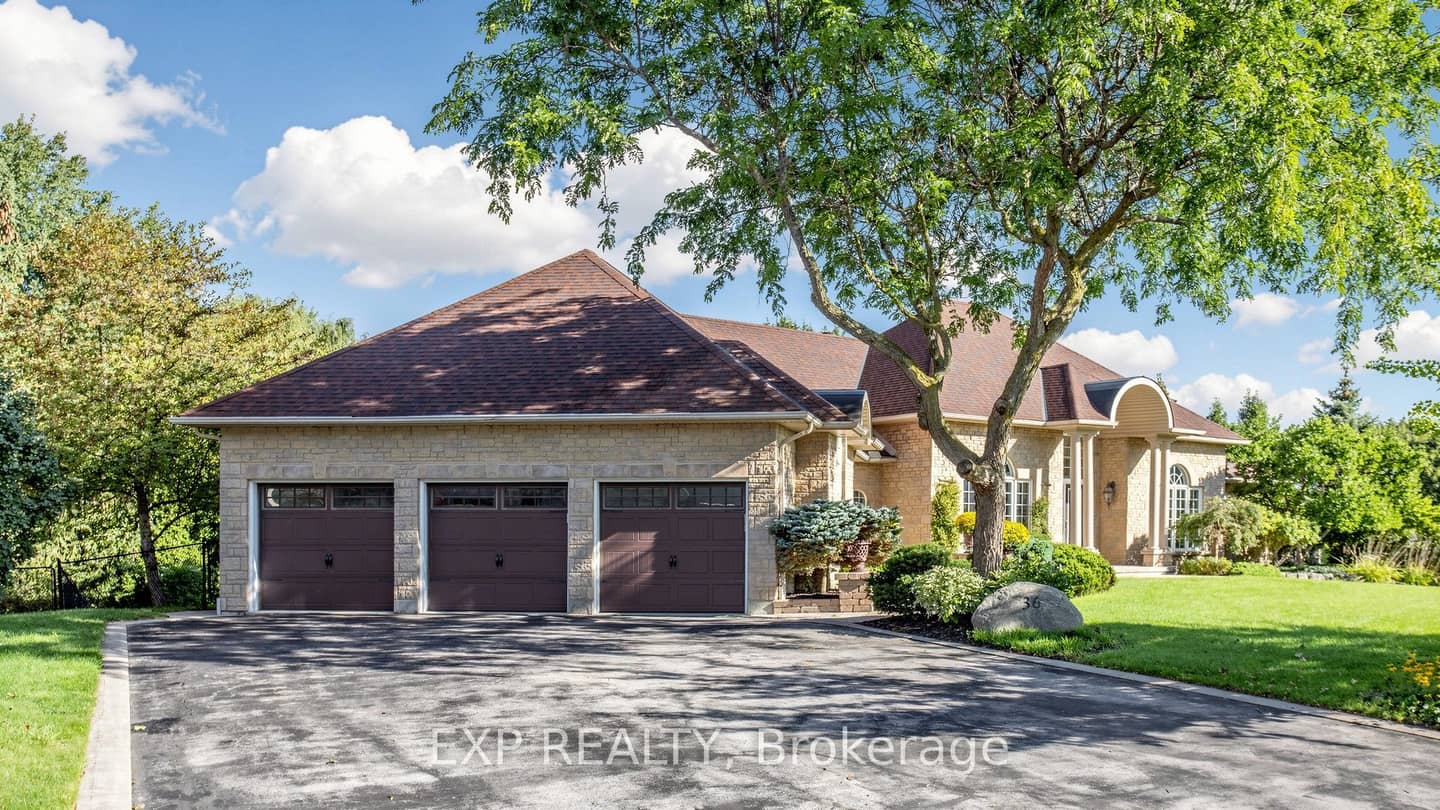 36 Maplehyrn Avenue, East Gwillimbury, ON L0G 1V0
