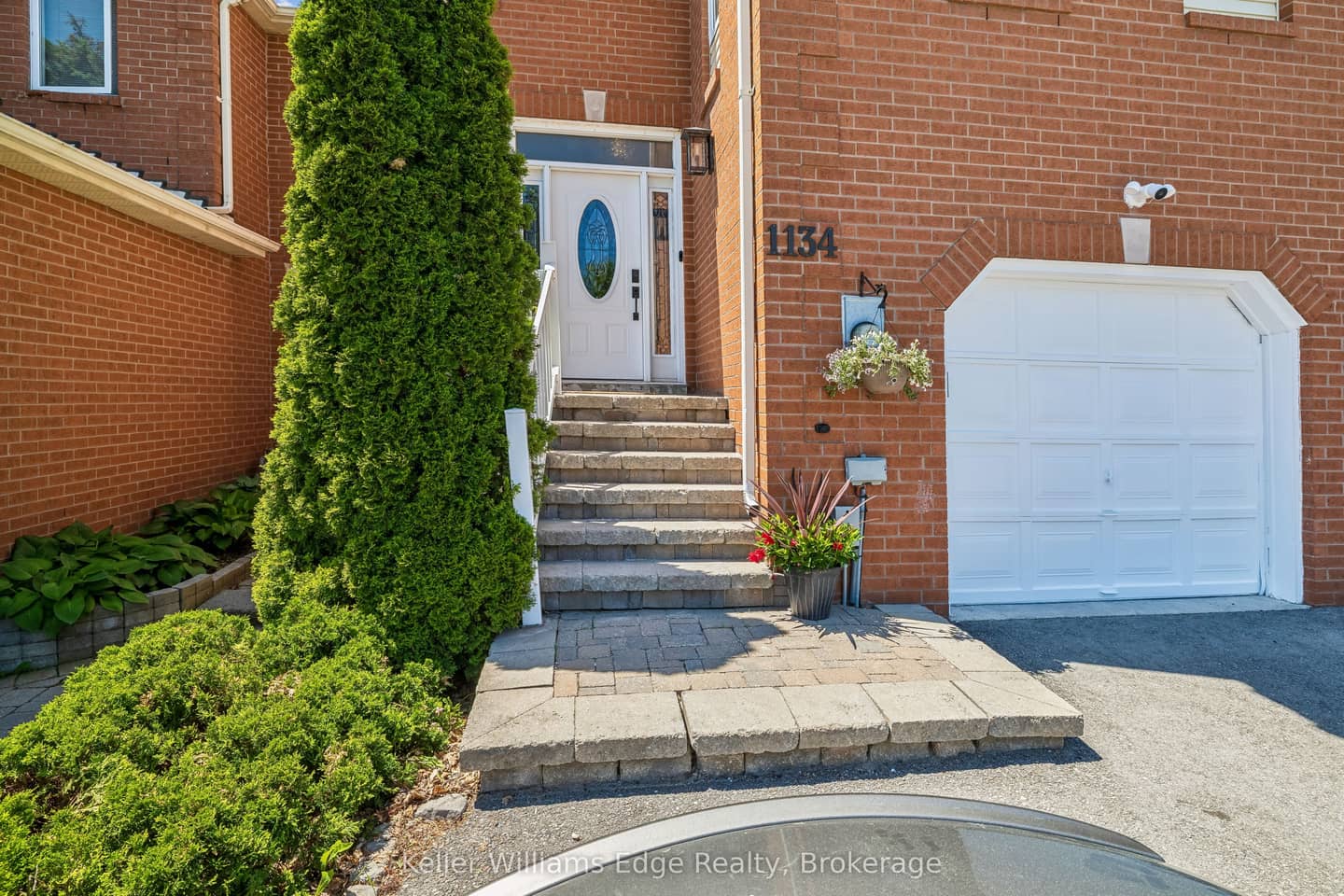1134 Leewood Drive, Oakville, ON L6M 3B7