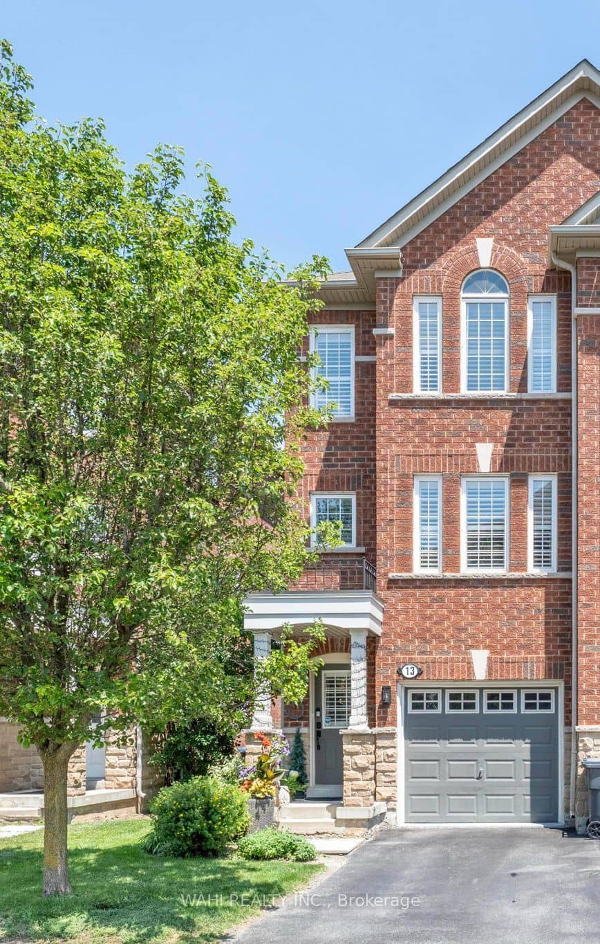 13 Rock Haven Lane, Brampton, ON L6X 0H2