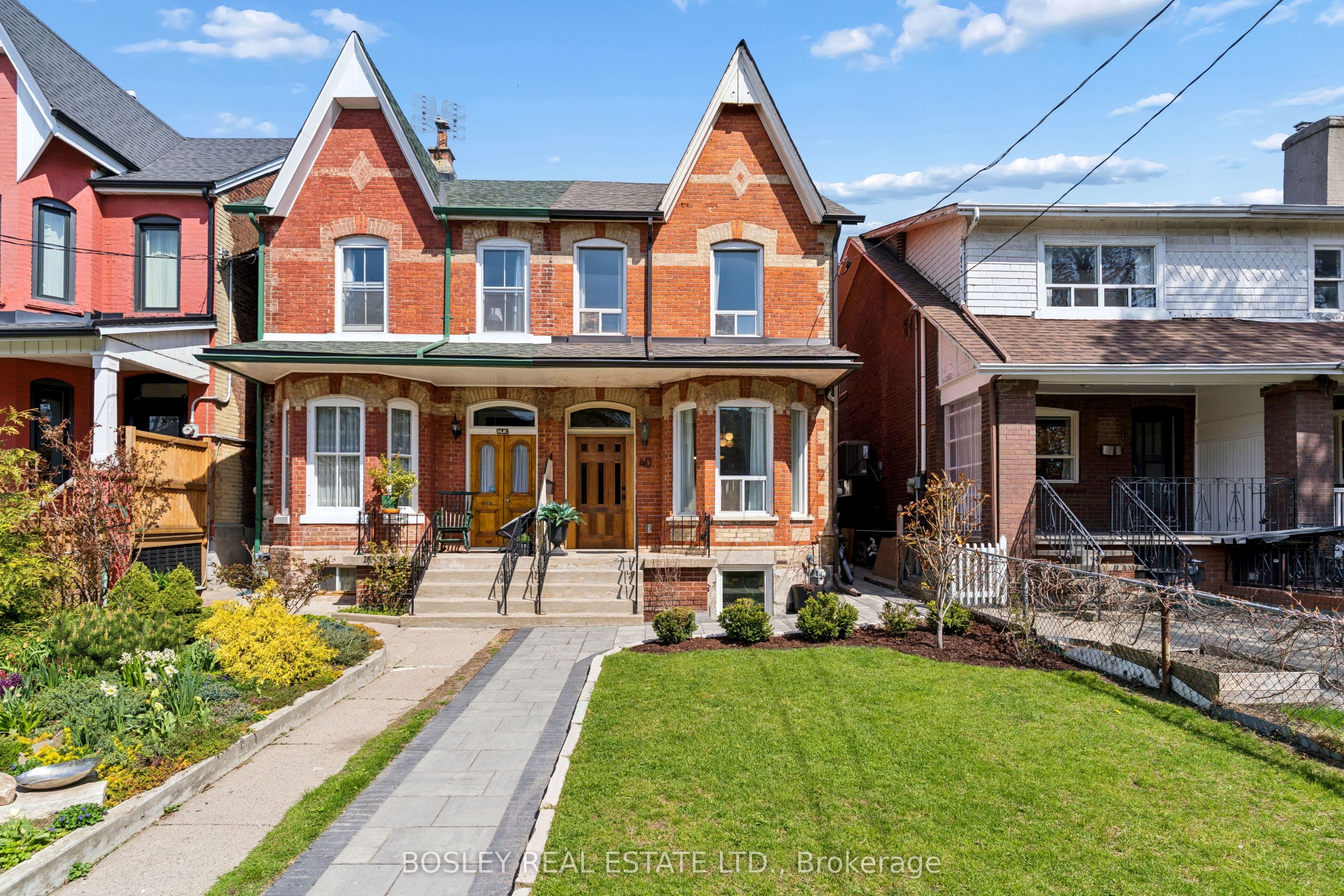 40 Halton Street, Toronto, ON M6J 1R3