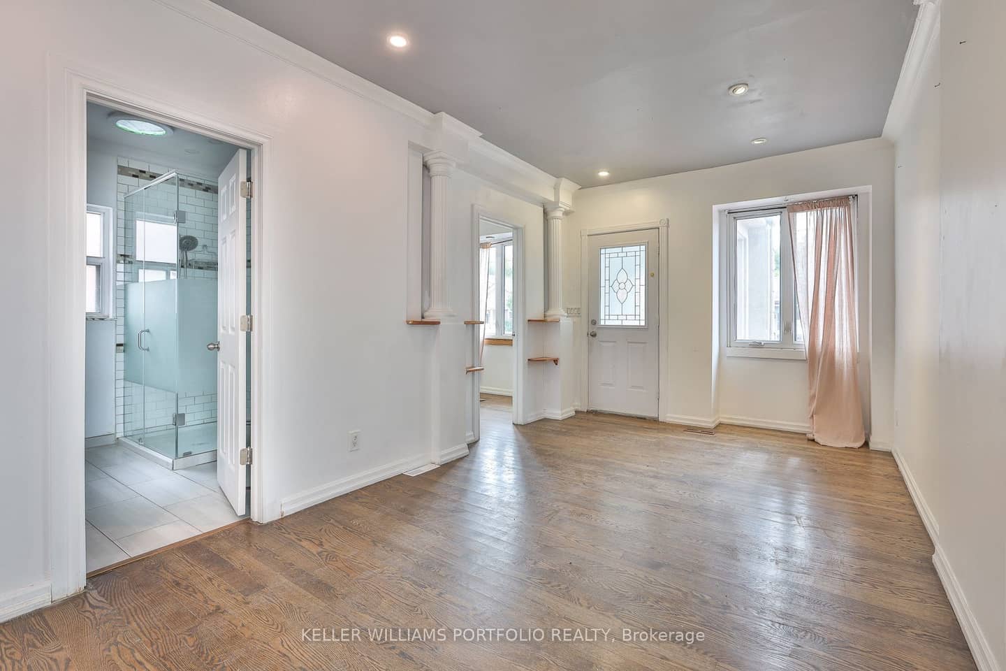 106 Clovelly Avenue, Toronto, ON M6E 2E6