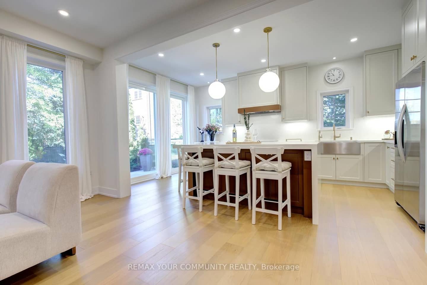 214 Selwyn Road, Richmond Hill, ON L4E 0A6