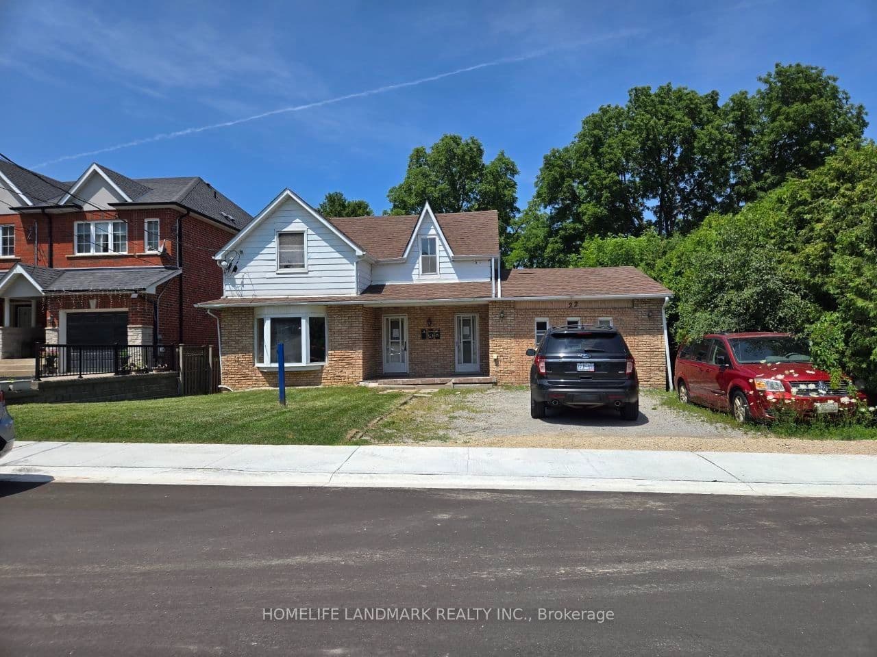 22 Centre Street 1, Aurora, ON L4G 1J6